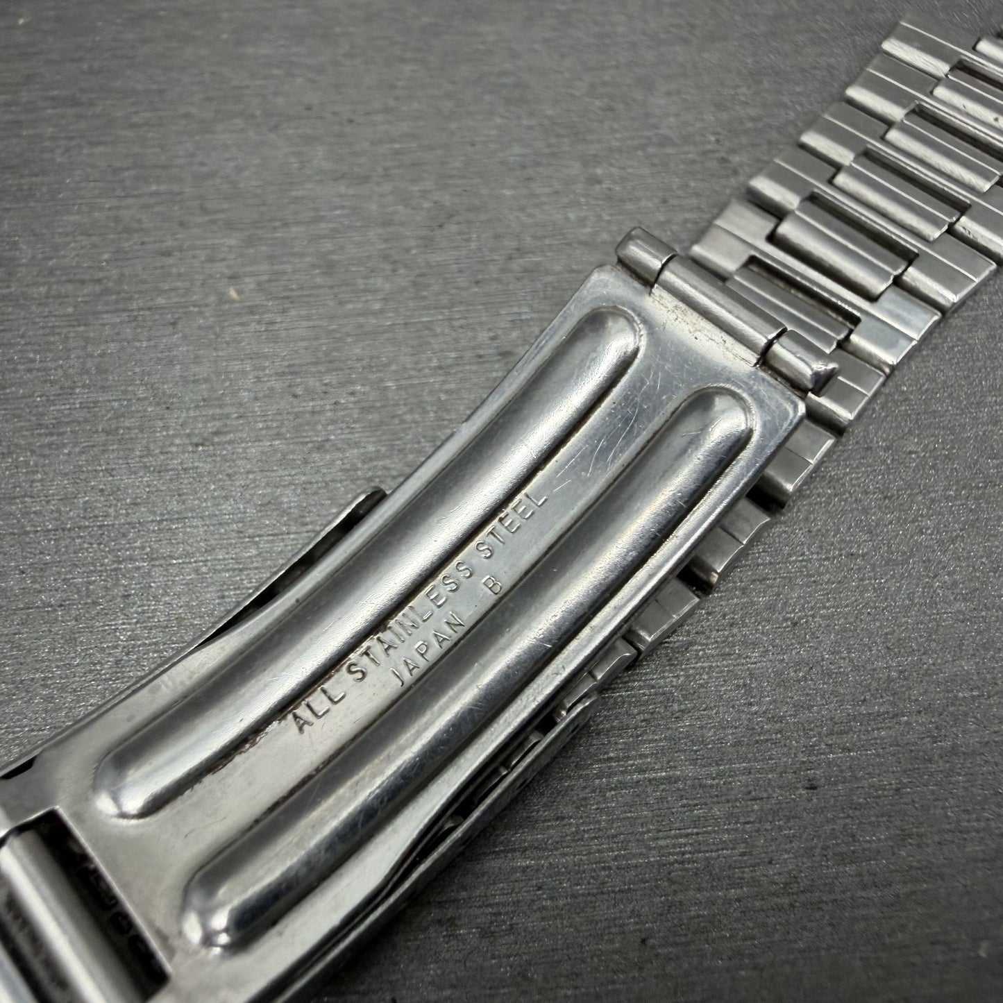 Seiko SQ Bracelet C202 Stainless Steel Tri Folding Clasp 8mm Vintage Japan B9