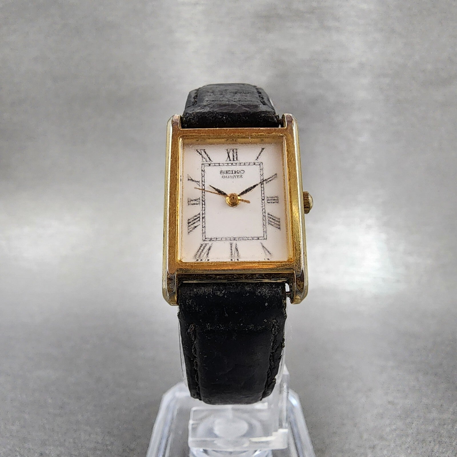 Seiko Tank Watch Women 18mm White Dial Gold Tone Rectangle 1N015A40 New Battery6