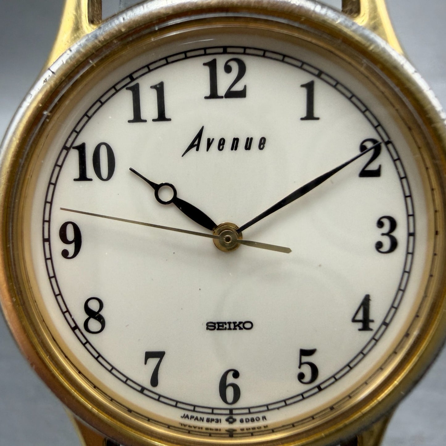 Seiko Avenue Watch Men 31mm White Dial Gold Tone Round 5P31-6C00 New Battery1