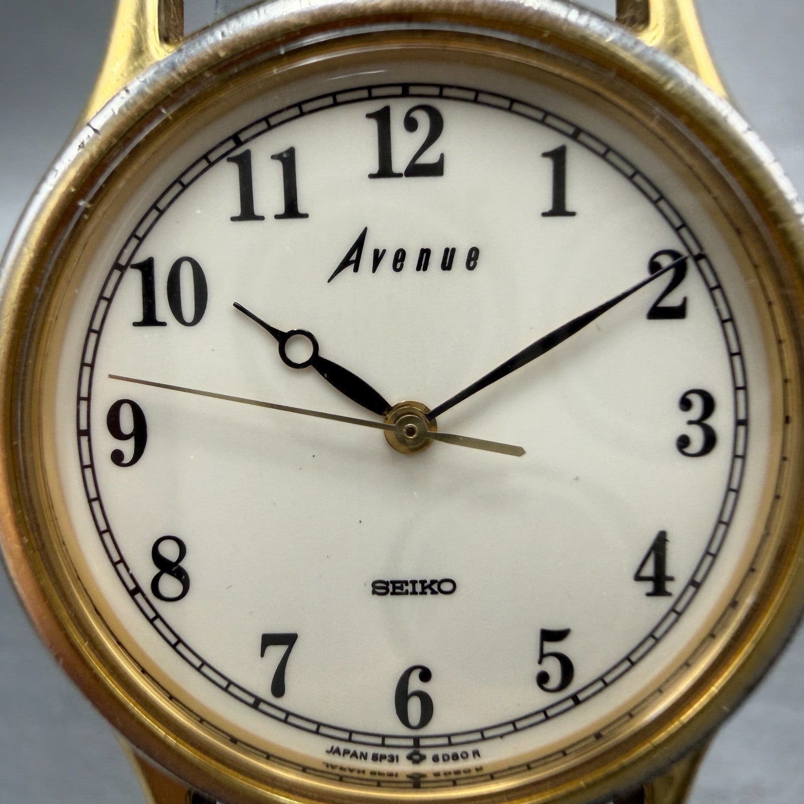 Seiko Avenue Watch Men 31mm White Dial Gold Tone Round 5P31-6C00 New Battery1