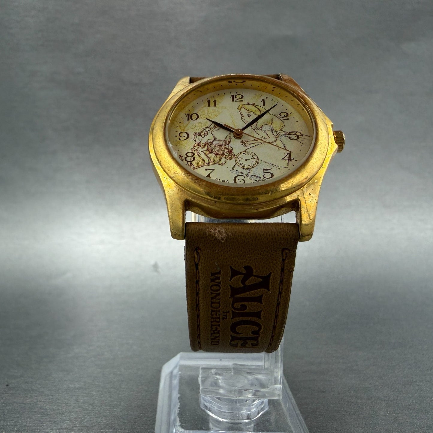 Seiko Alba Alice in Wonderland Watch Men 33mm Cream Dial Gold Tone New Battery5