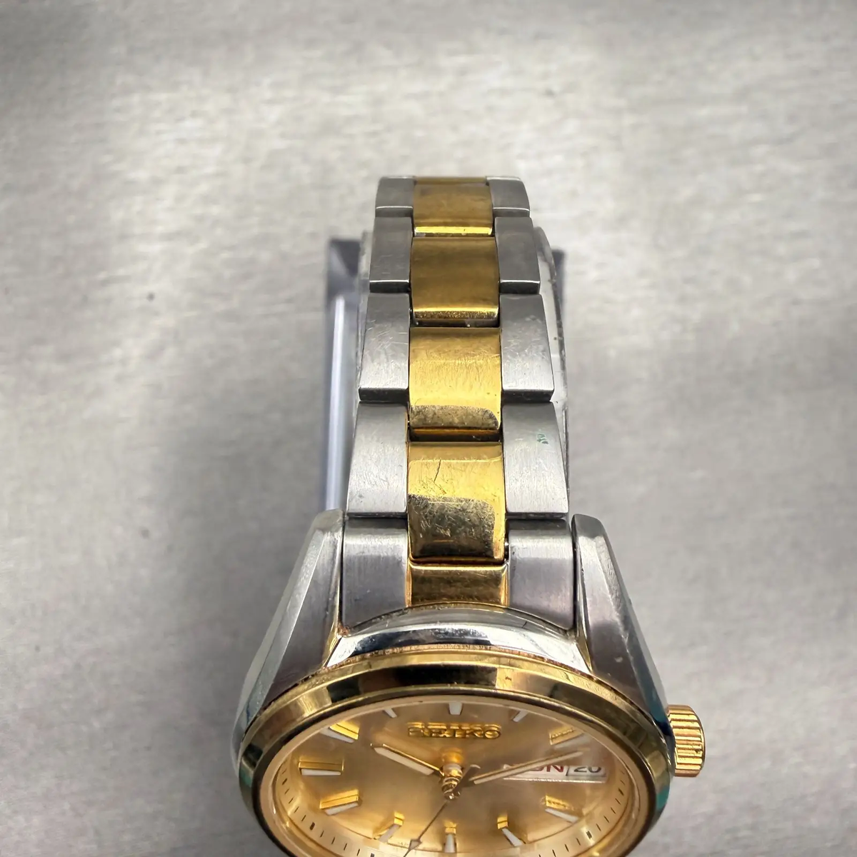 48304701
