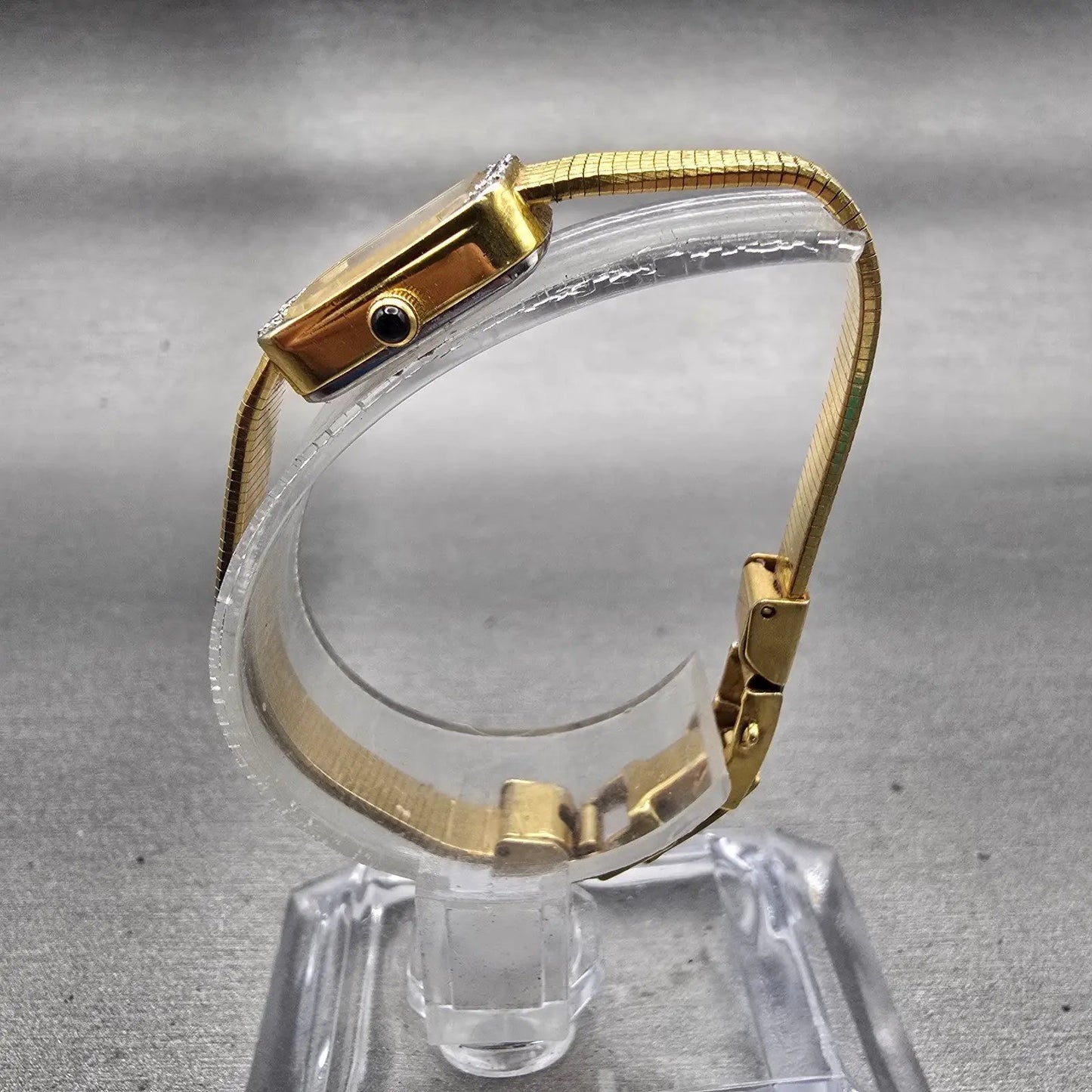 Citizen CQ Watch Women 12mm Gold Dial Gold Tone Gemmed Rectangle 2250 New Batt6