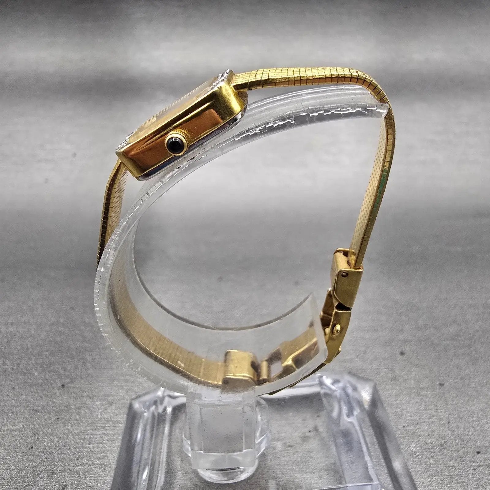 Citizen CQ Watch Women 12mm Gold Dial Gold Tone Gemmed Rectangle 2250 New Batt6