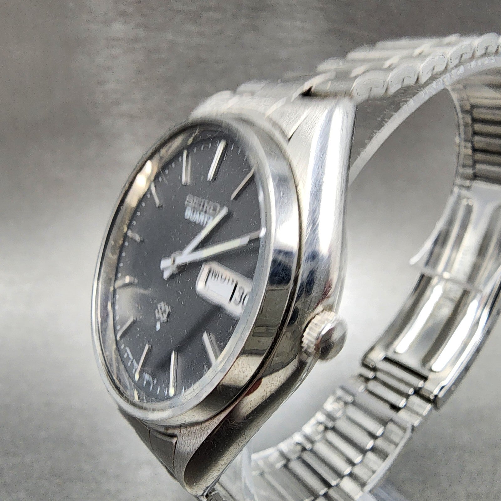 Seiko SQ Watch Men 35mm Gray Dial Steel Daydate Round 75468069 PARTS3