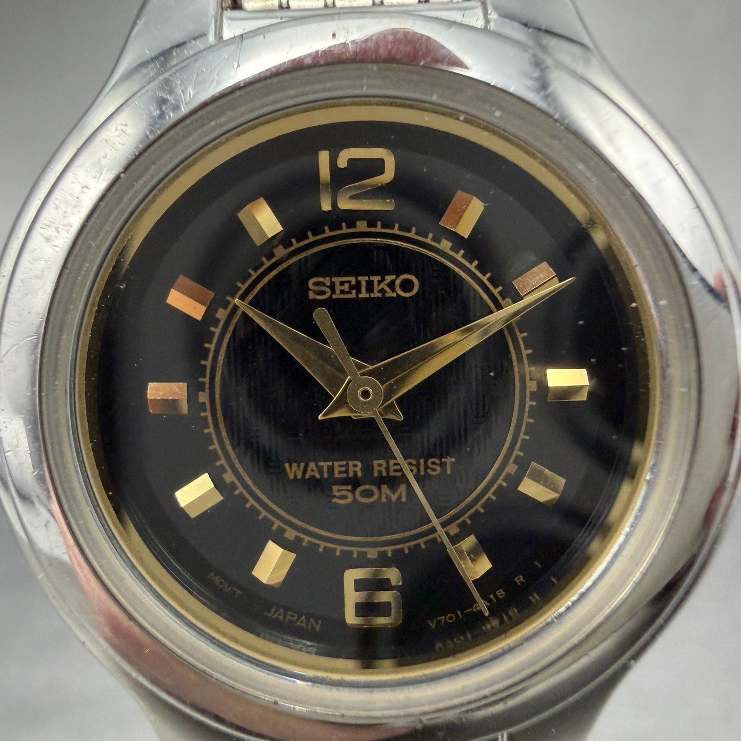 Seiko Watch Women 25mm Black Dial Two Tone Round V701-2H40 New Battery Vintage1