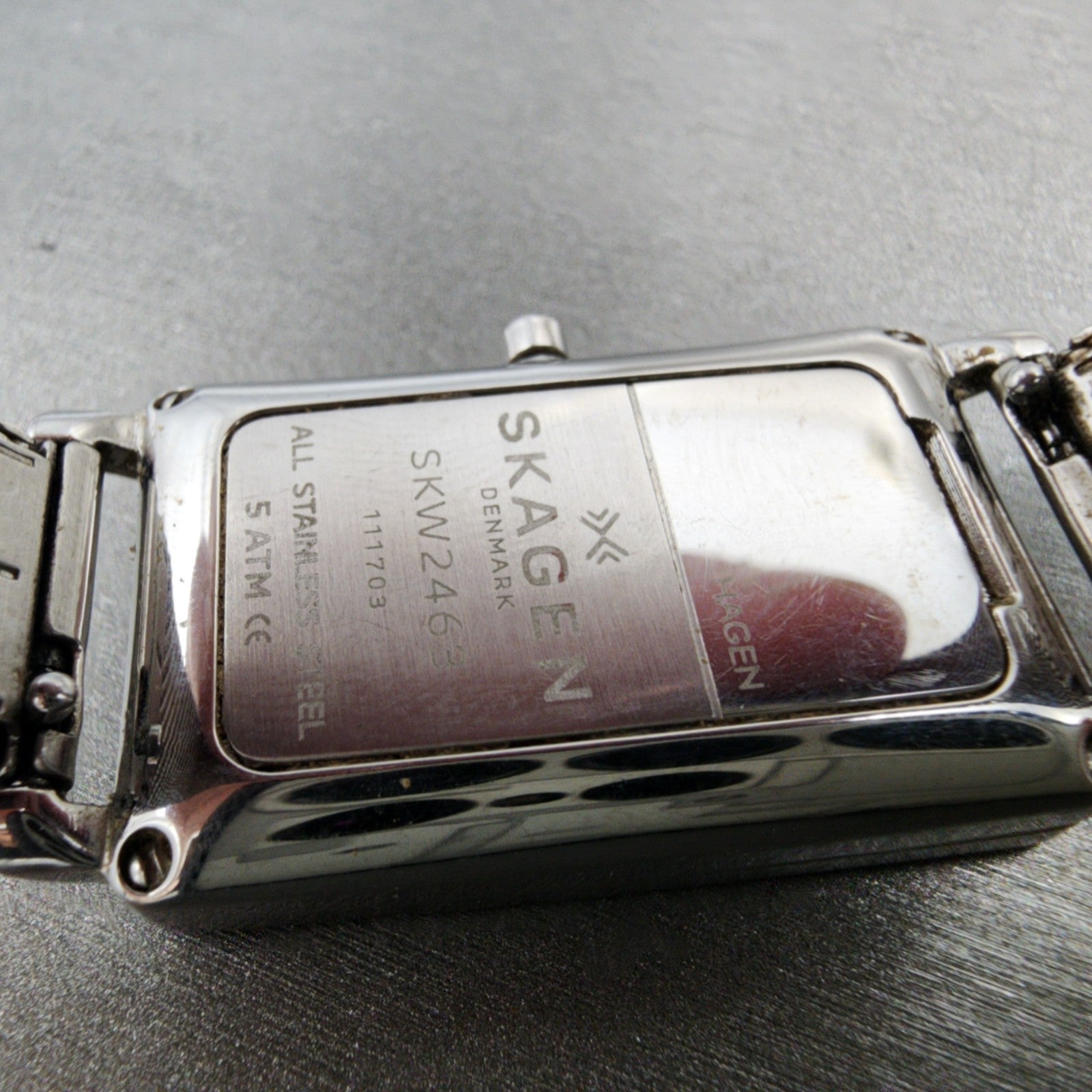 Skagen Hagen Tank Watch Women 22mm Silver Dial Silver Tone Rectangle New Batt9