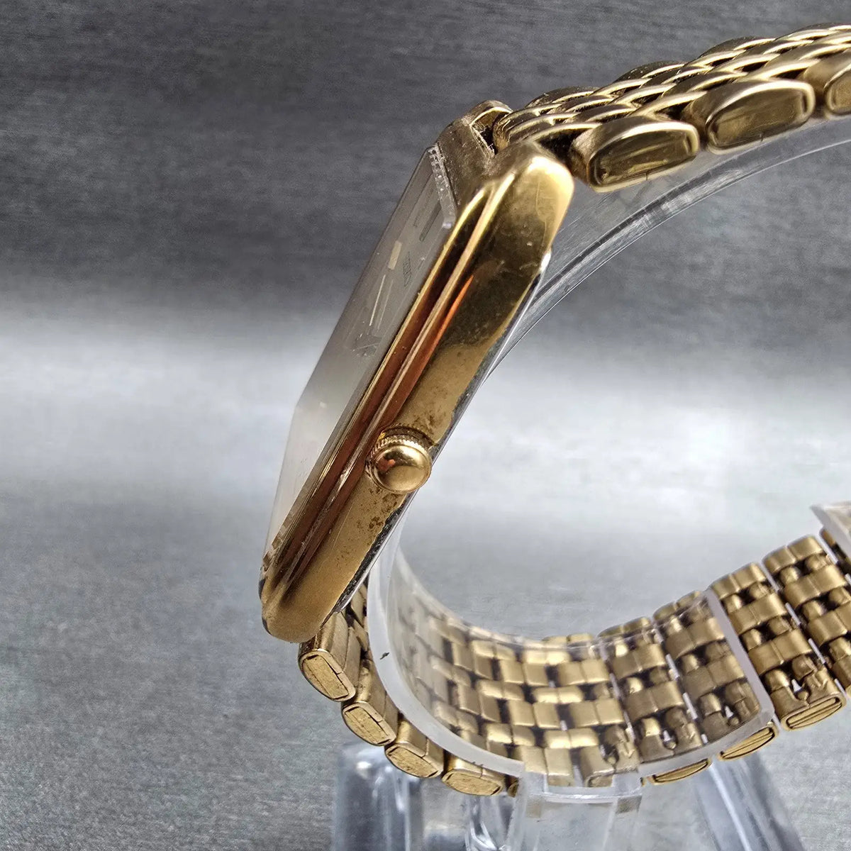 Seiko Watch Men 27mm Champagne Dial Gold Date Rectangle 7N39-5A39 New Batt92