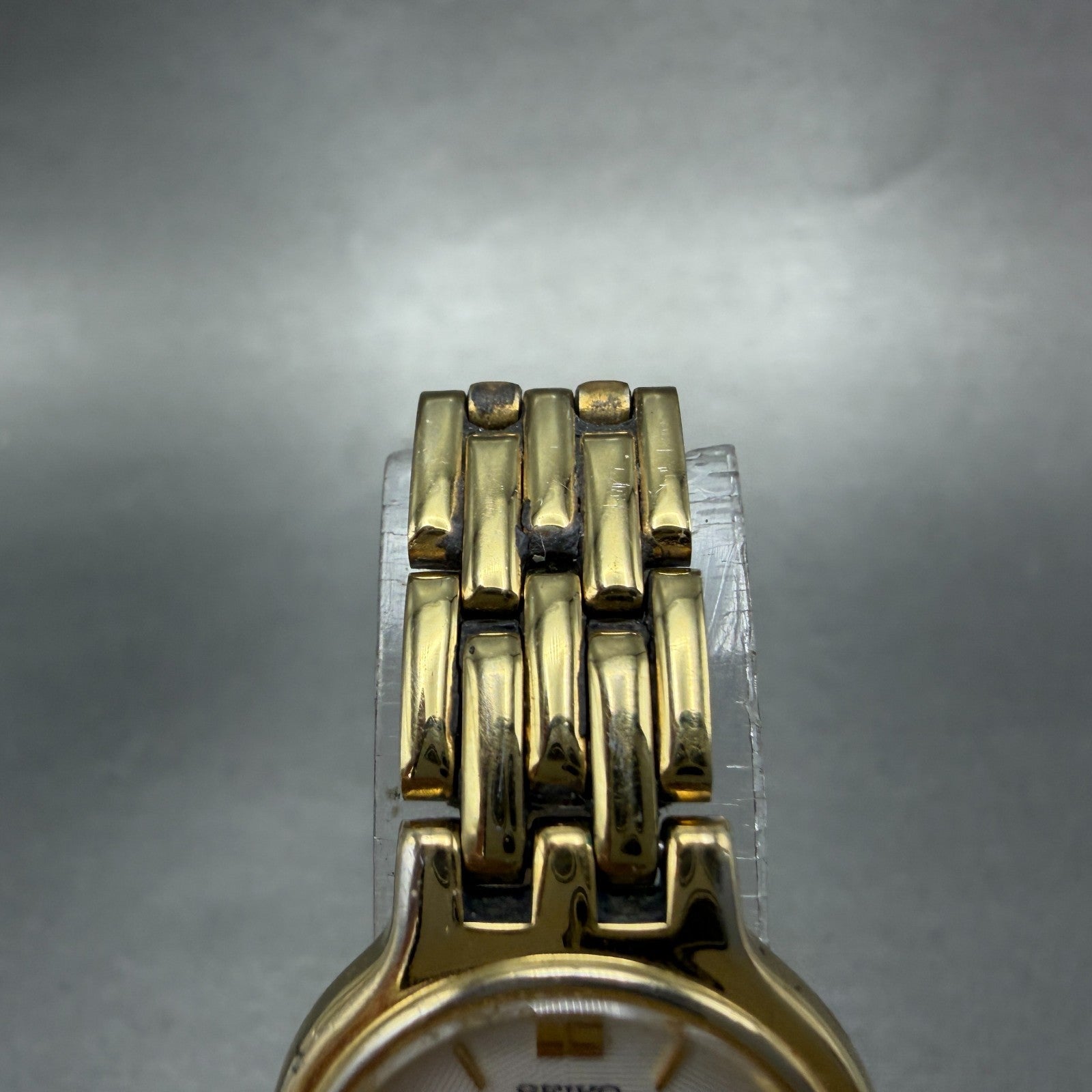 Seiko Watch Women 22mm White Dial Gold Tone Round 1n00-0a99 New Battery Vintage4