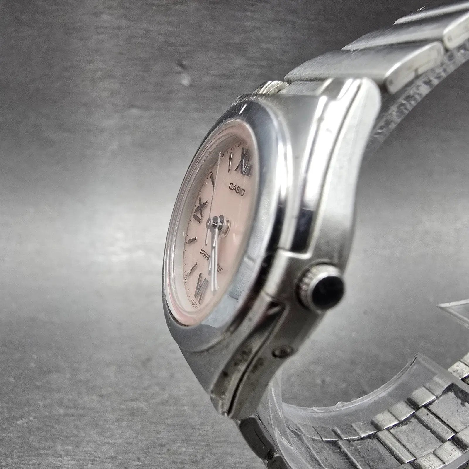Casio Wave Ceptor Solar Watch Women 28mm Pink Dial Silver Tone Date LQW-10 Runs2