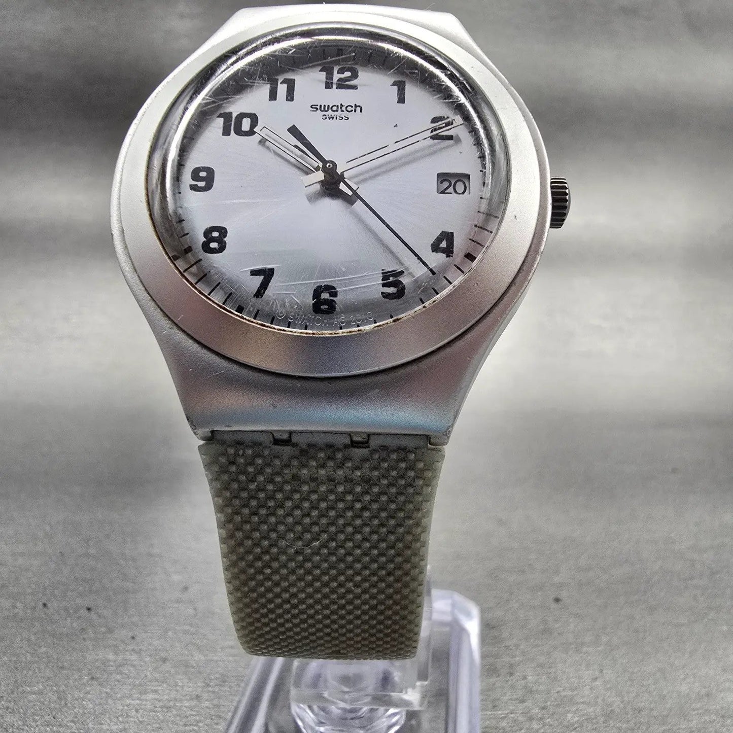 Swatch IRONY Silver Effect Watch Men Silver Dial Silver Date YGS4032 New Battery5