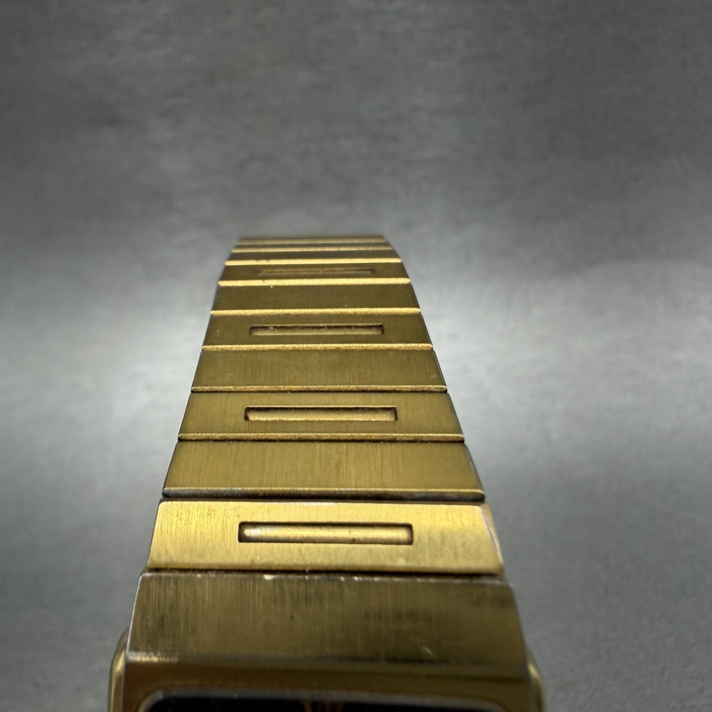 Seiko Tank Watch Men 26mm Black Dial Gold Tone Rectangle 5Y305B59 PARTS5