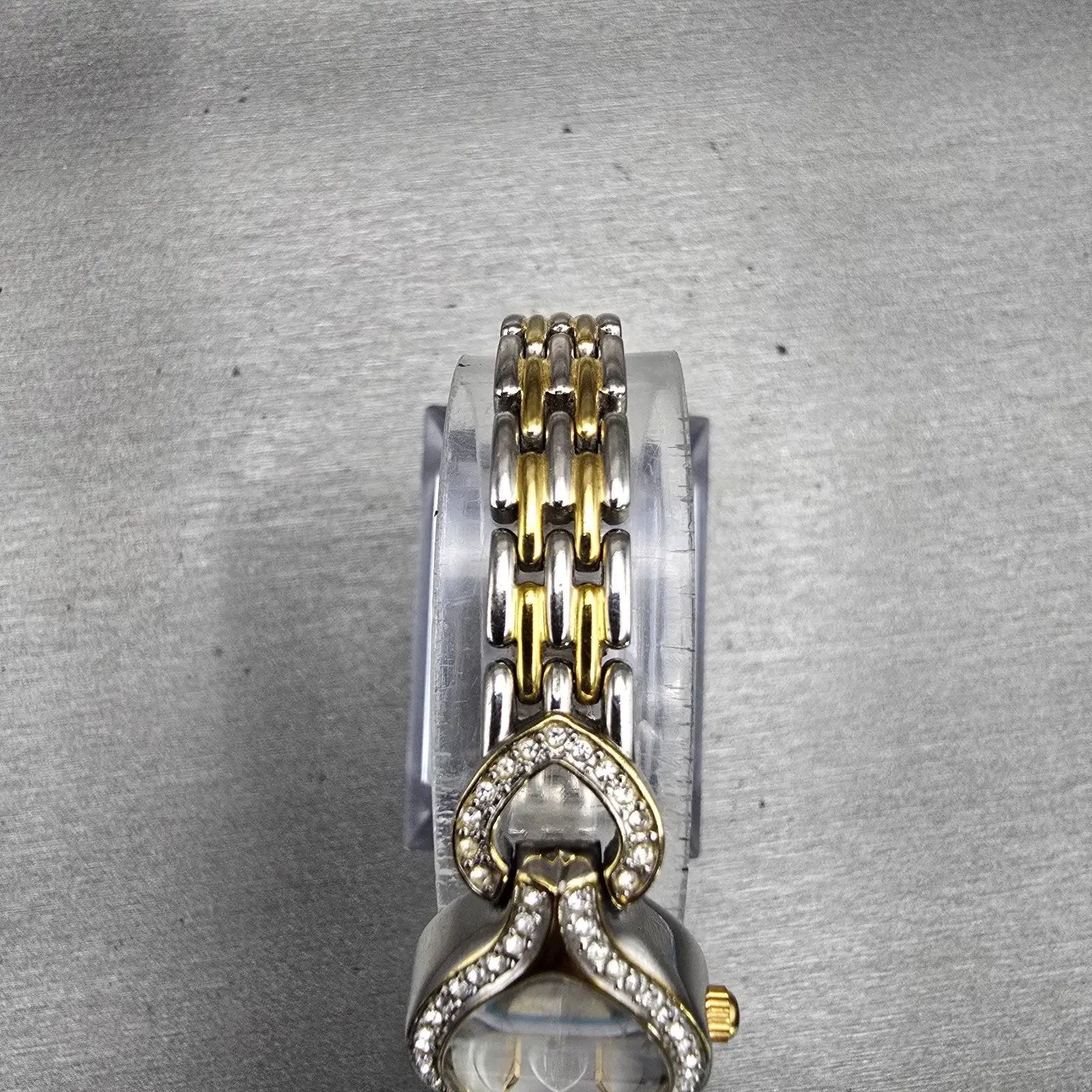 Bulova Caravelle Watch Women 18mm White Dial Silver Tone Gemmed 45L96 New Batt4