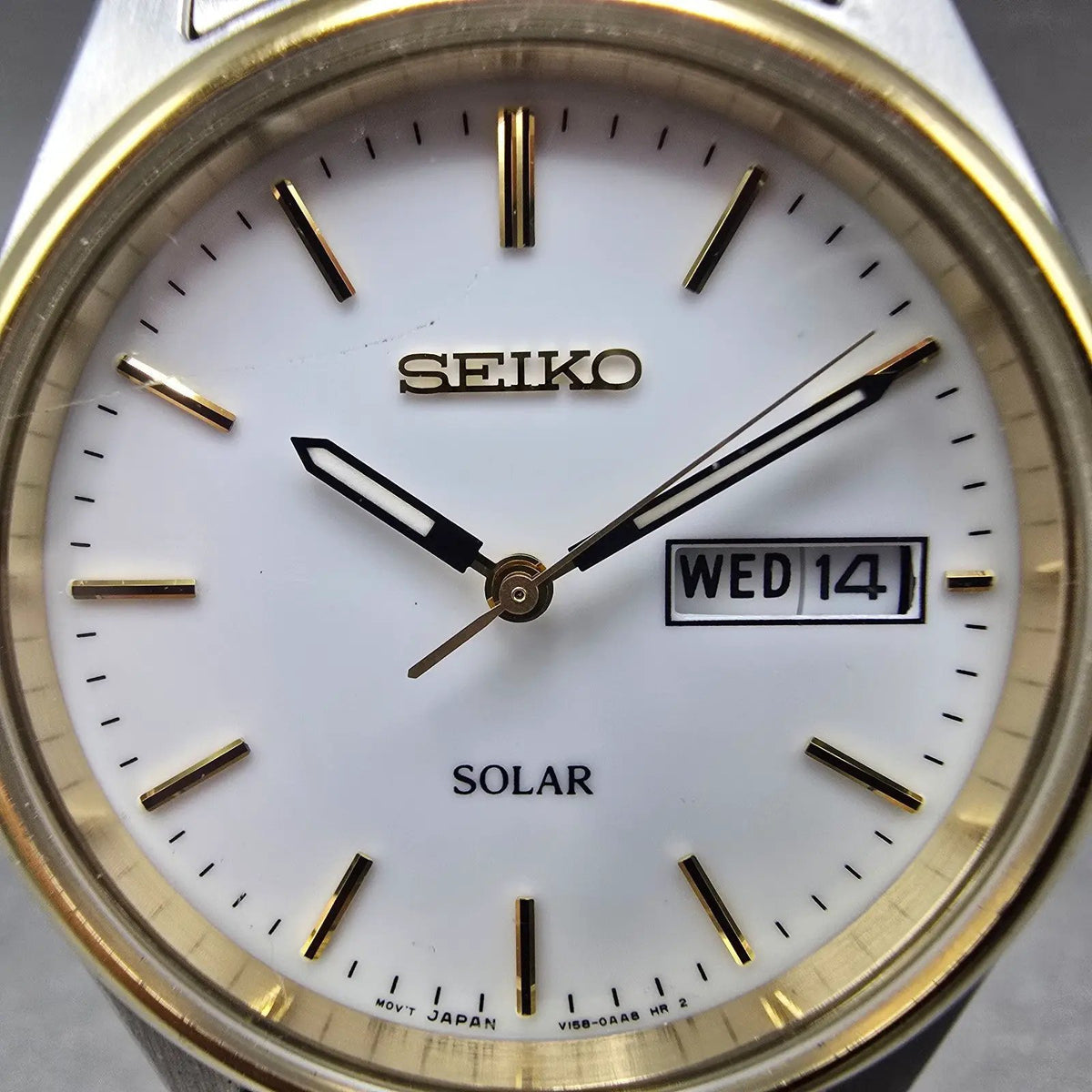 Seiko Solar Watch Men 37mm White Dial Two Tone Daydate Round V158-0AA0 Works 231