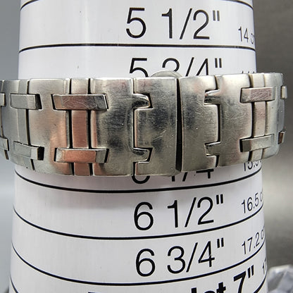 Concord Saratoga Watch Women 25mm White Dial Stainless Steel Date Round New Batt10