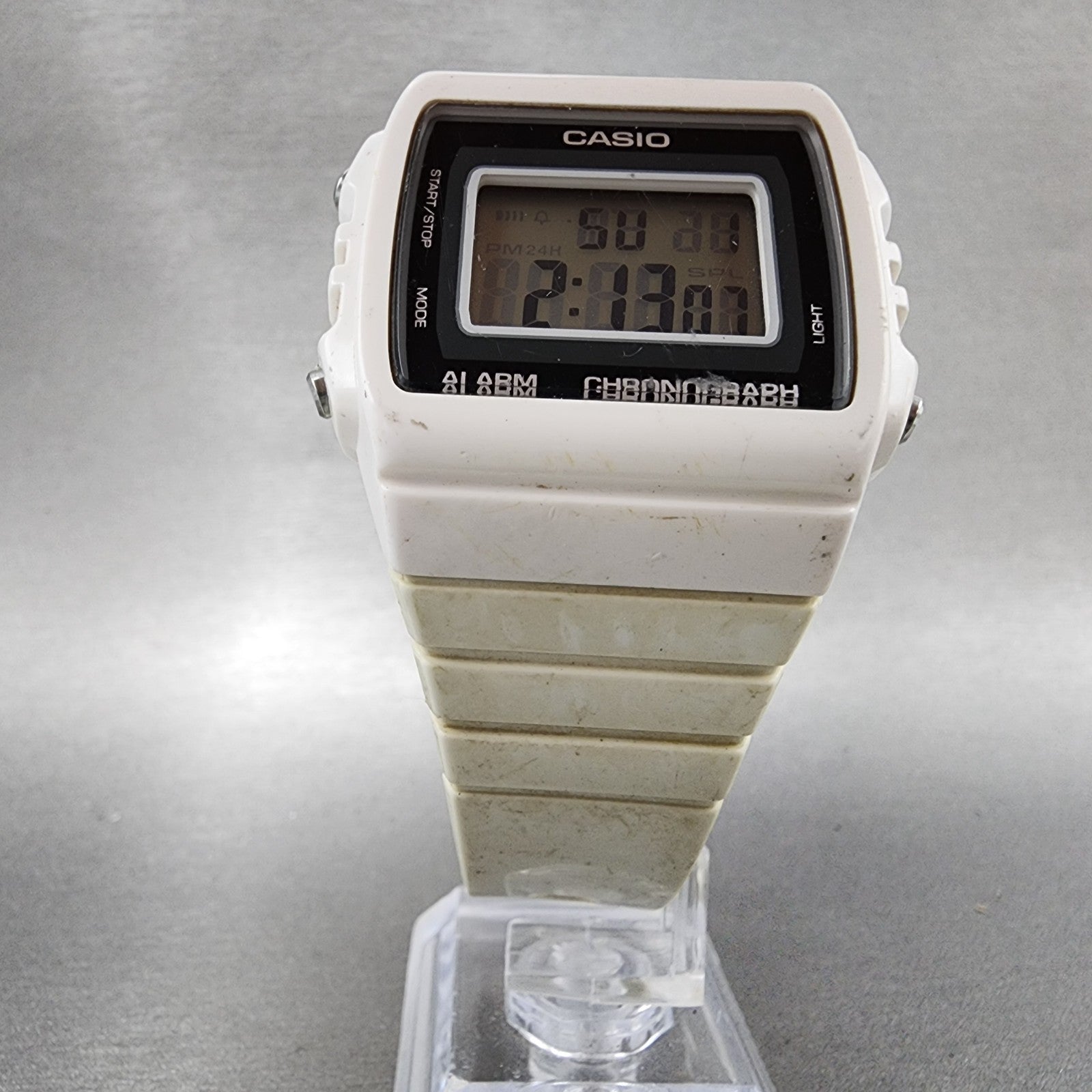 Casio W215H Watch Men 40mm Digital White Tone Alarm Chrono New Battery5