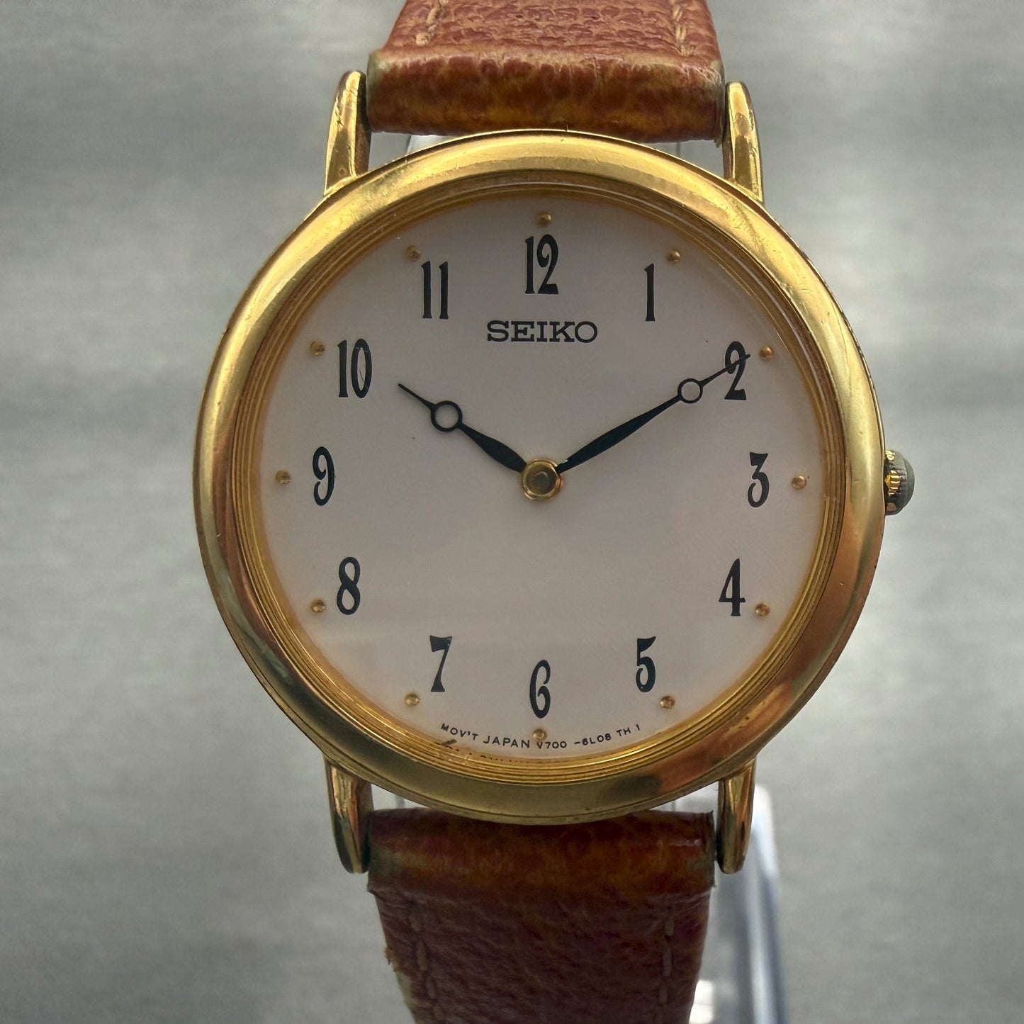 Seiko Watch Woman 30mm White Dial Gold Tone Round V700-6K30 New Battery0