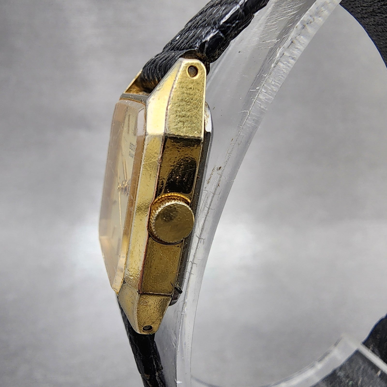 Seiko Tank Watch Women 19mm Champagne Dial Gold Tone 54215119 New Battery2