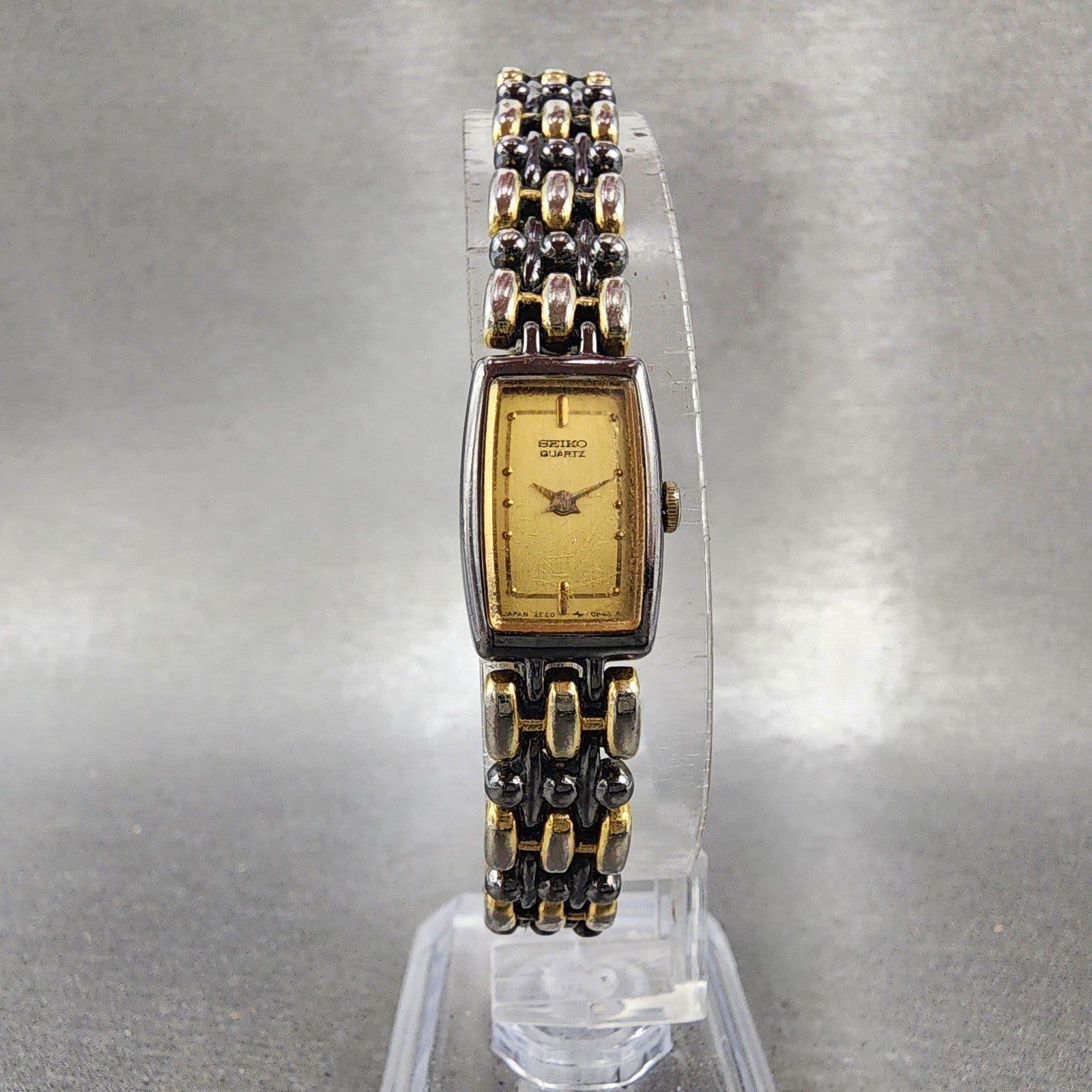 Seiko Tank Watch Women 12mm Champagne Dial Two Tone 2e205770 New Battery5