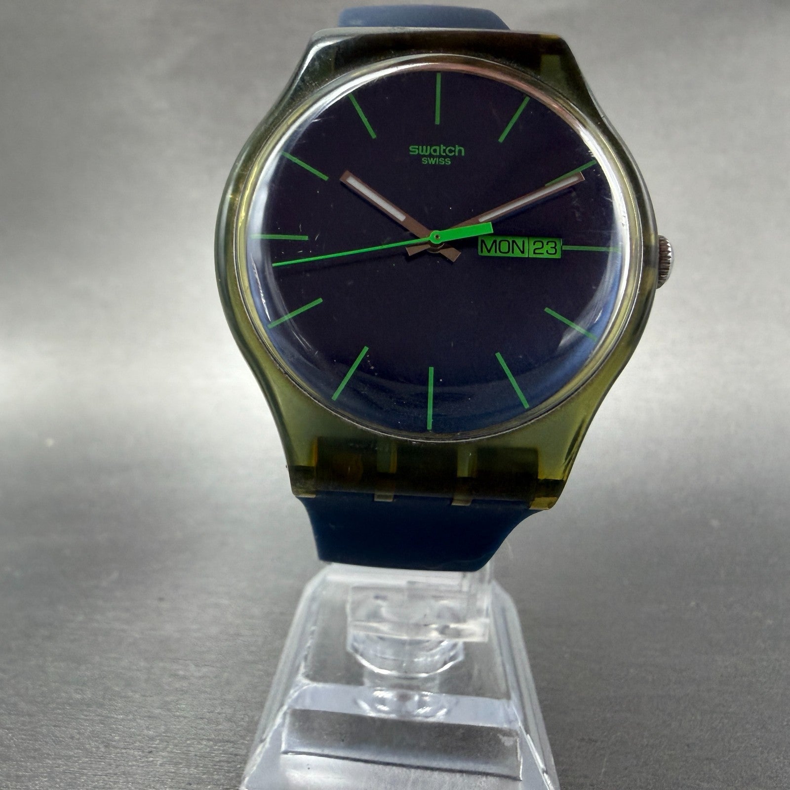 Swatch Blue Rebel Watch Men 41mm Blue Dial Gray Daydate SUON700 New Battery5