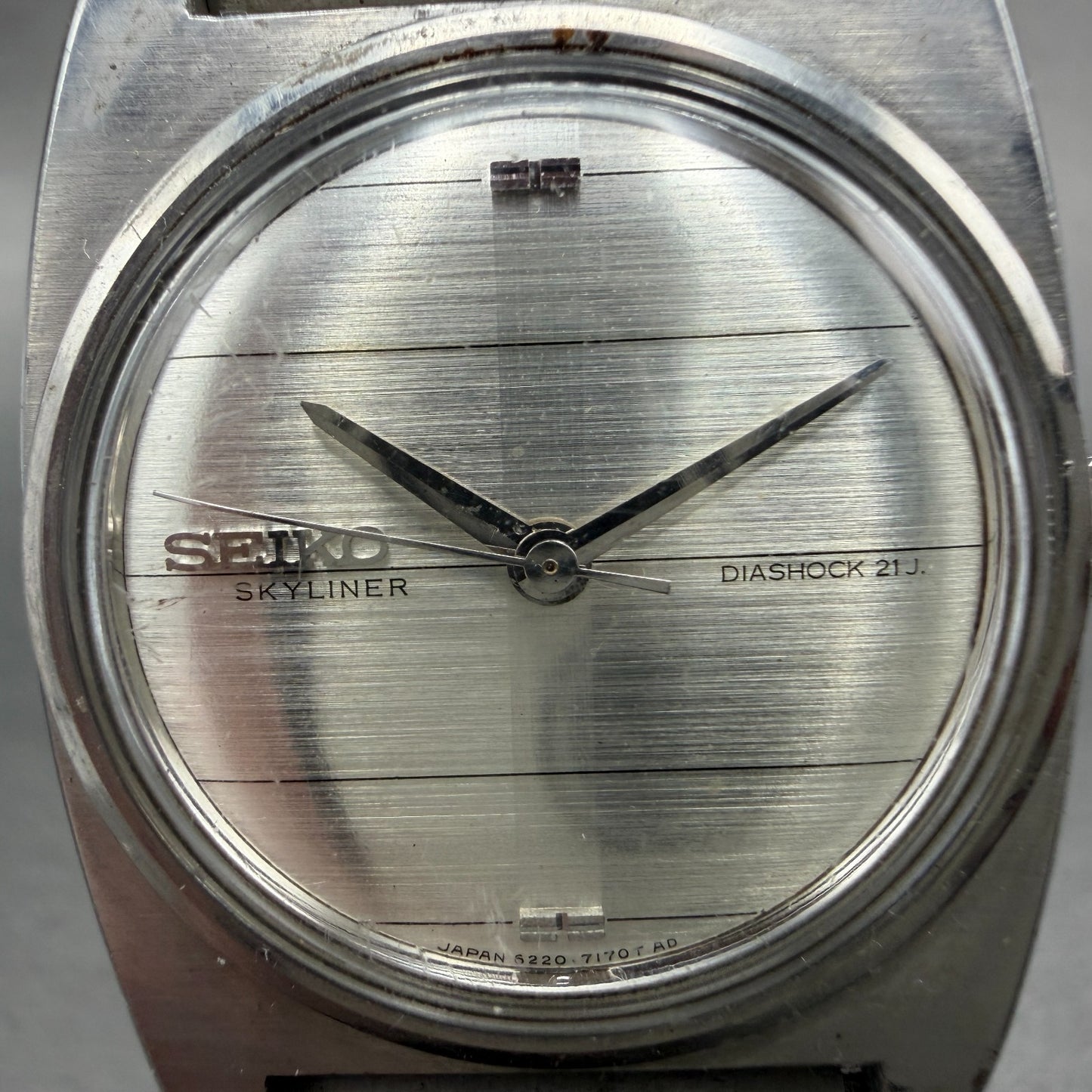 Seiko Skyliner Watch Men 32mm Silver Dial Silver Tone Manual 6220-7080 PARTS VTG2
