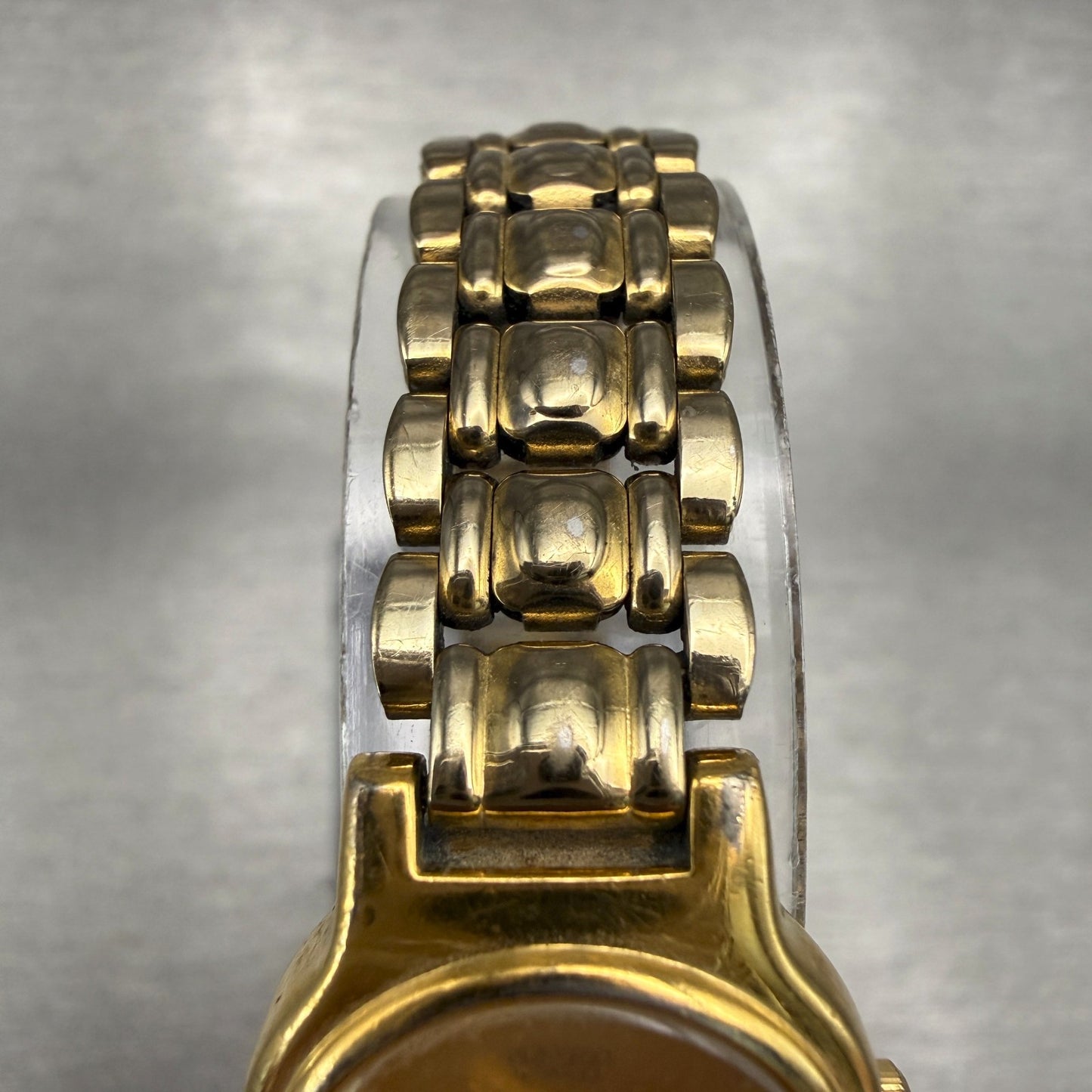 Seiko Watch Women 19mm Gold Dial Gold Tone Round V401-0518 Vintage New Battery4