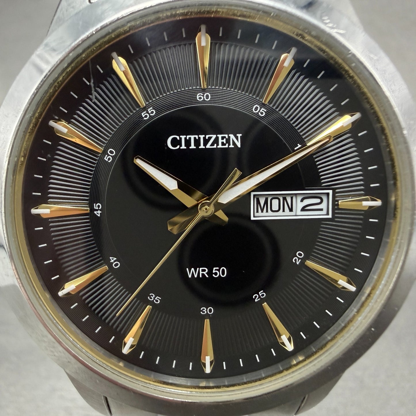Citizen Watch Men 41mm Black Dial Two Tone Daydate Round 1502-S097843 New Batt1