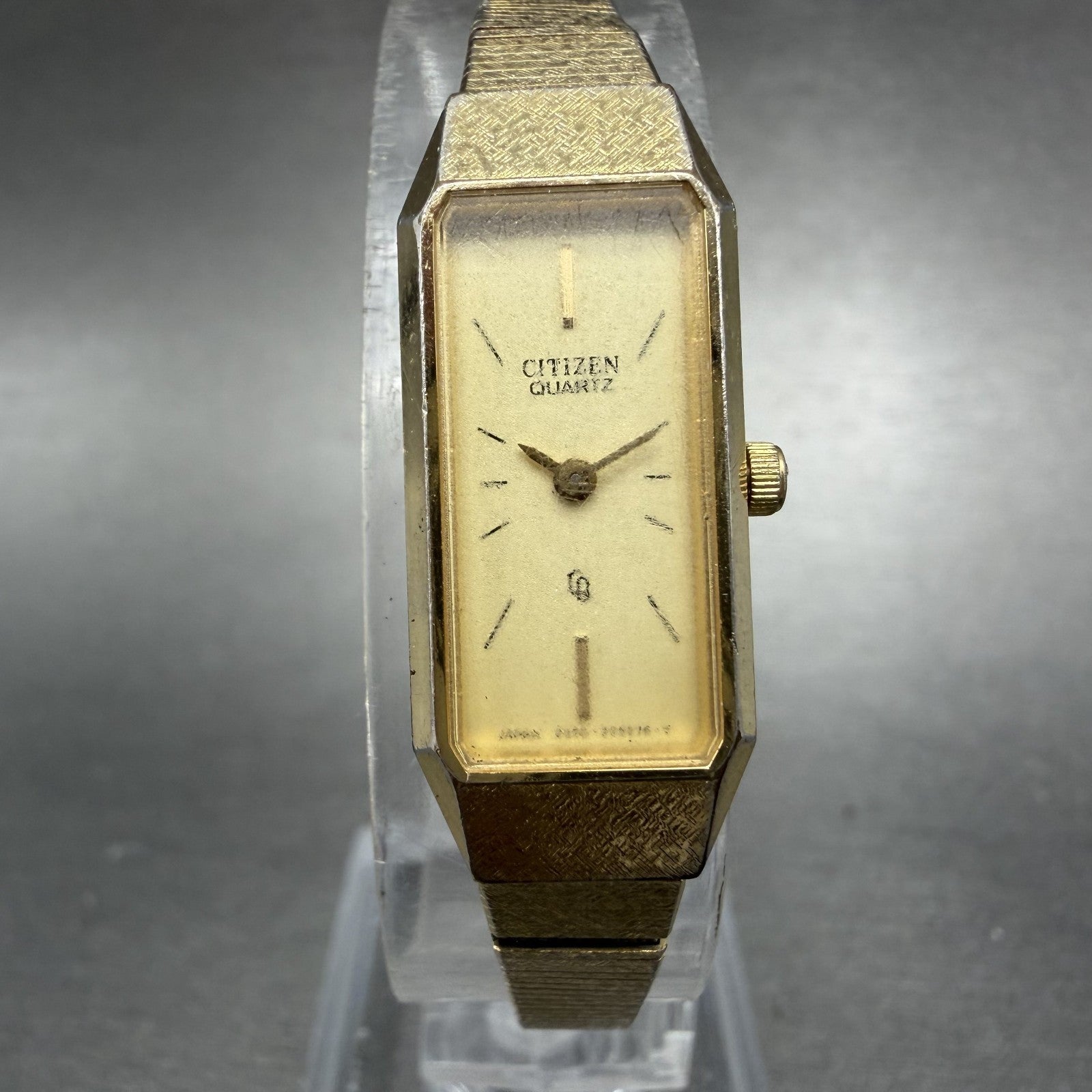 Citizen CQ Tank Watch Women 13mm Champange Dial Gold Tone 2250-223373 New Batt0
