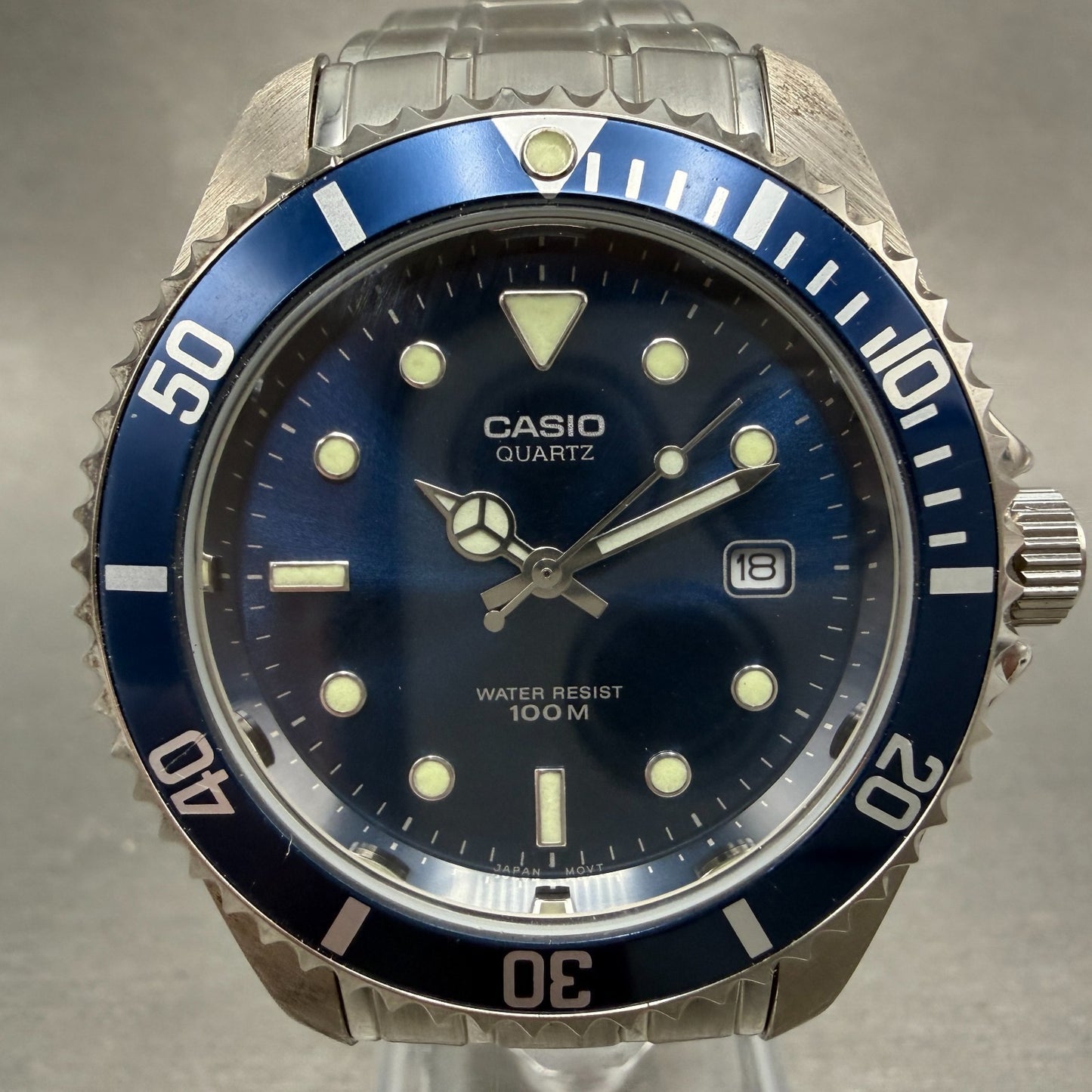 Casio Dive Watch Men 40mm Blue Dial Silver Tone Date MTD-1010 New Battery0