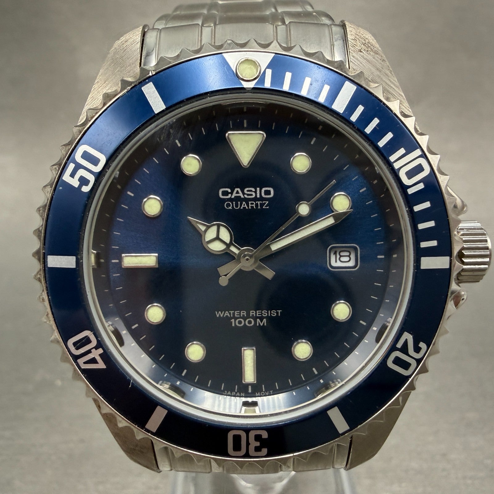 Casio Dive Watch Men 40mm Blue Dial Silver Tone Date MTD-1010 New Battery0