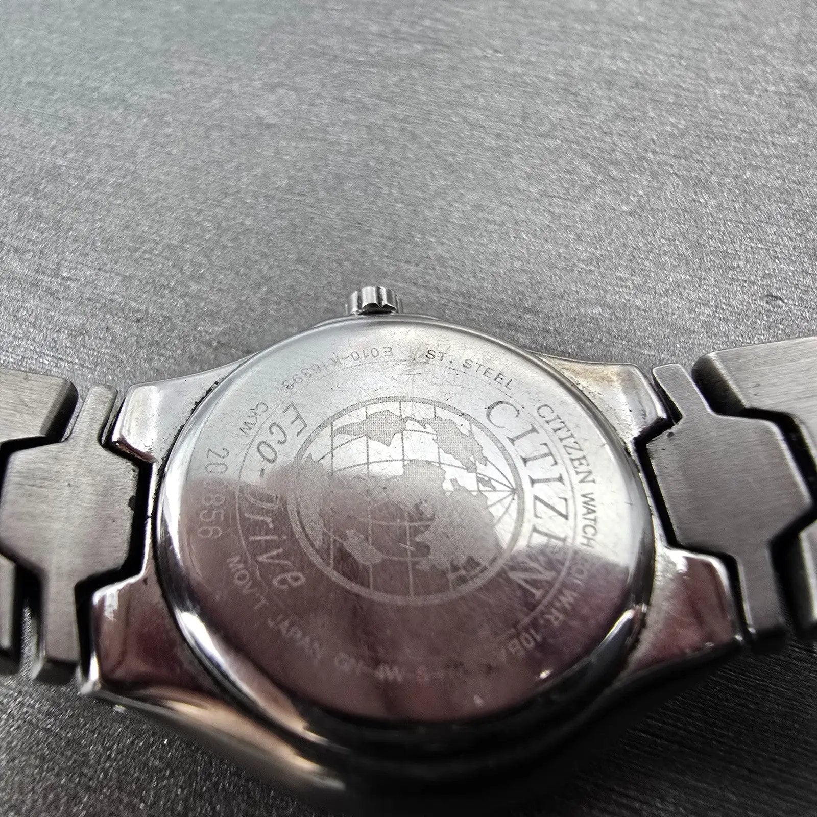 Citizen Eco-Drive Watch Women 27mm Blue Dial Silver Tone Date E010-K16393 Runs9