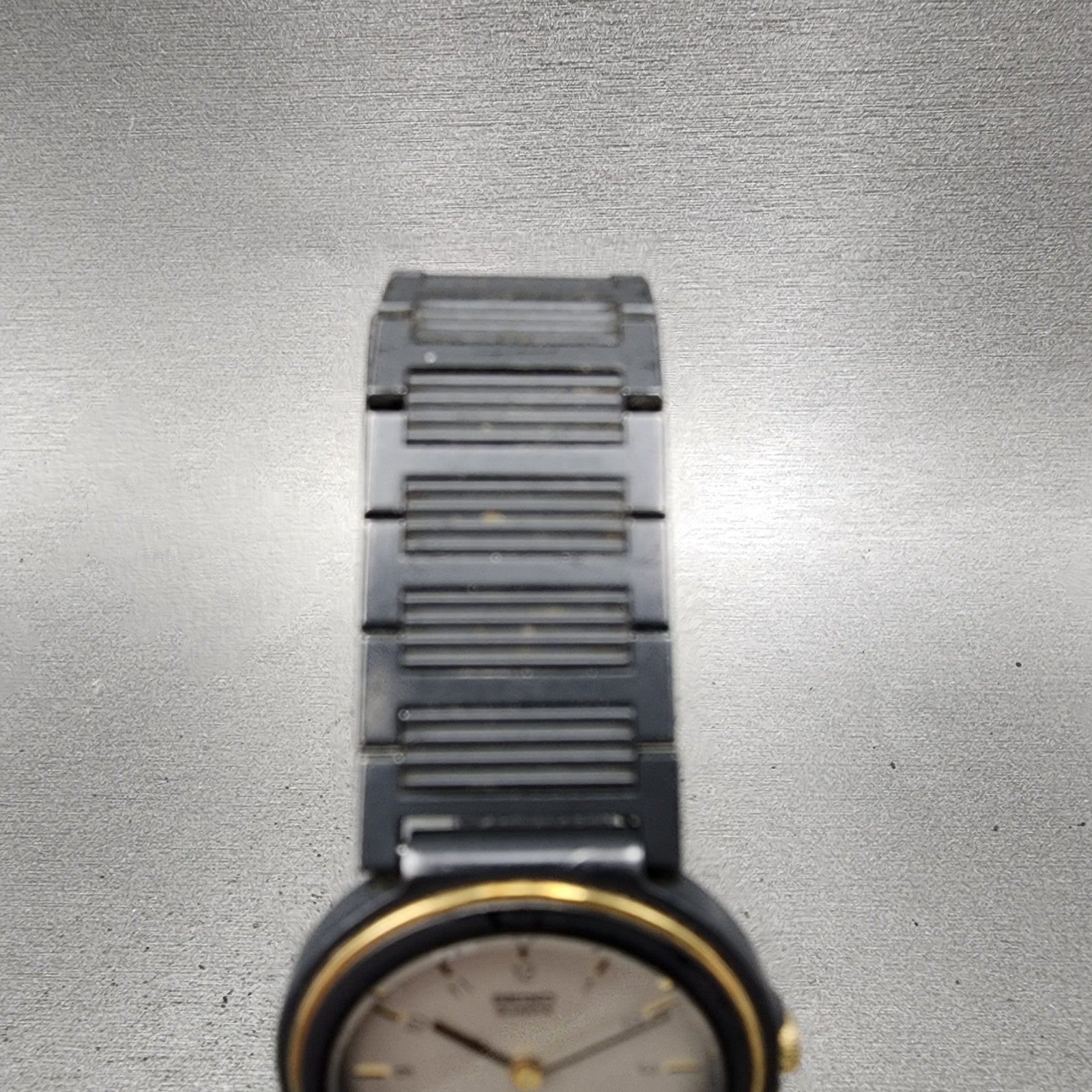 Seiko Watch Women 25mm Silver Tone Black Tone Round 2c200260 New Battery4