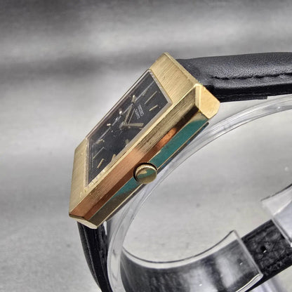 Seiko Watch Men 23mm Black Dial Gold Tone Rectangle 43-3049 New Battery Vintage2