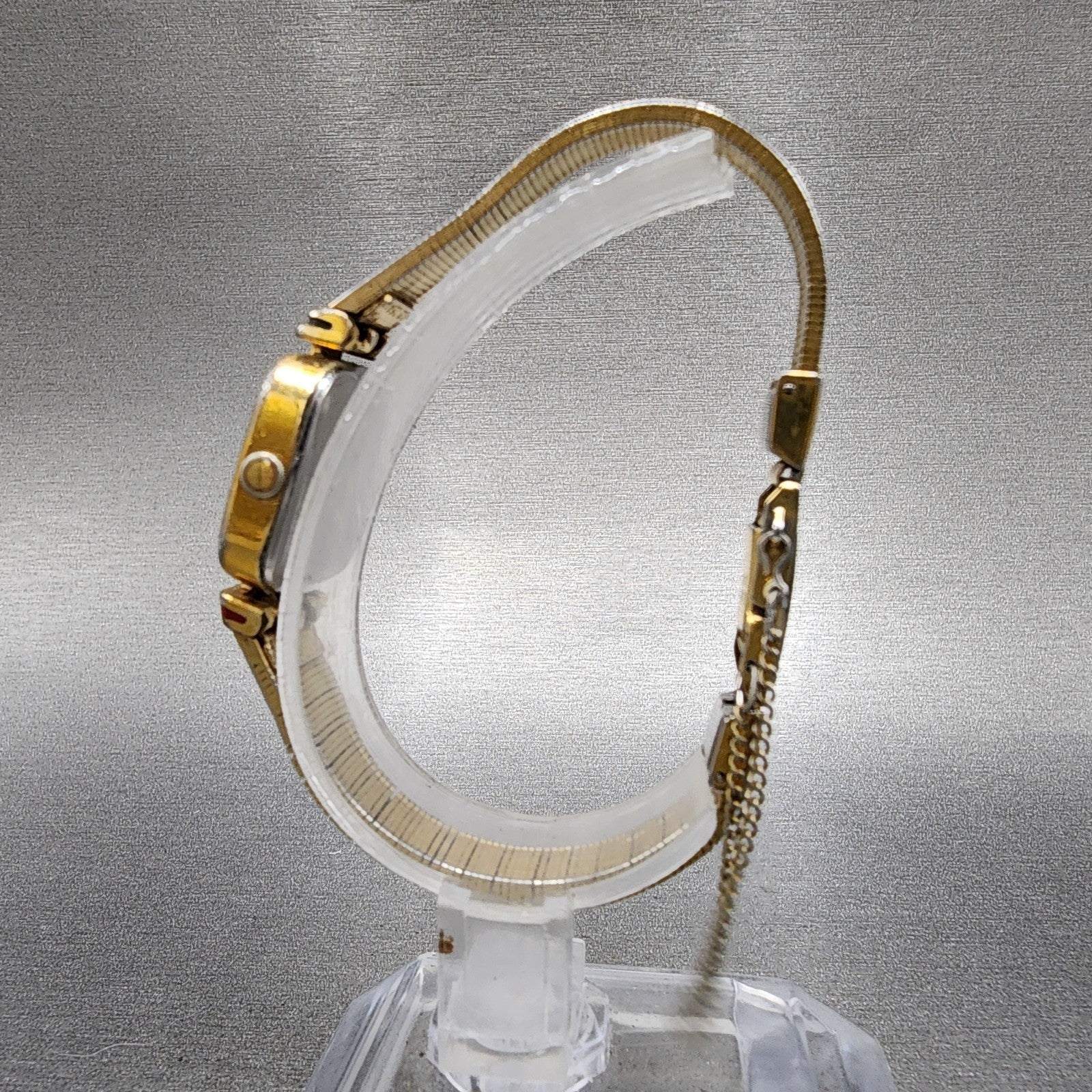 Seiko Watch Women 18mm Champagne Dial Gold Tone Rectangle 23206800 New Battery7