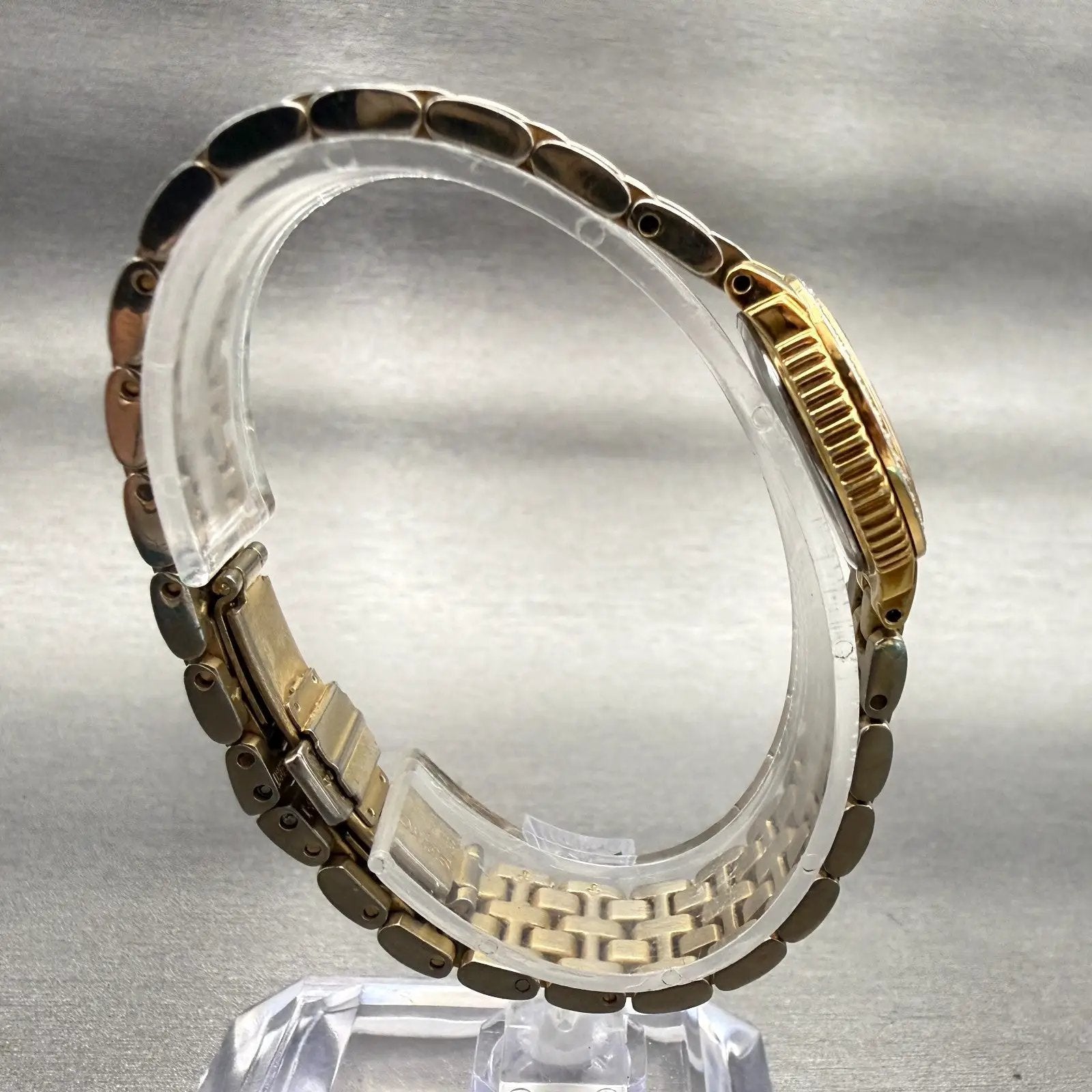 Seiko Watch Women 23mm MOP Dial Gold Tone Diamonds Round 1N00-0KH0 New Battery8