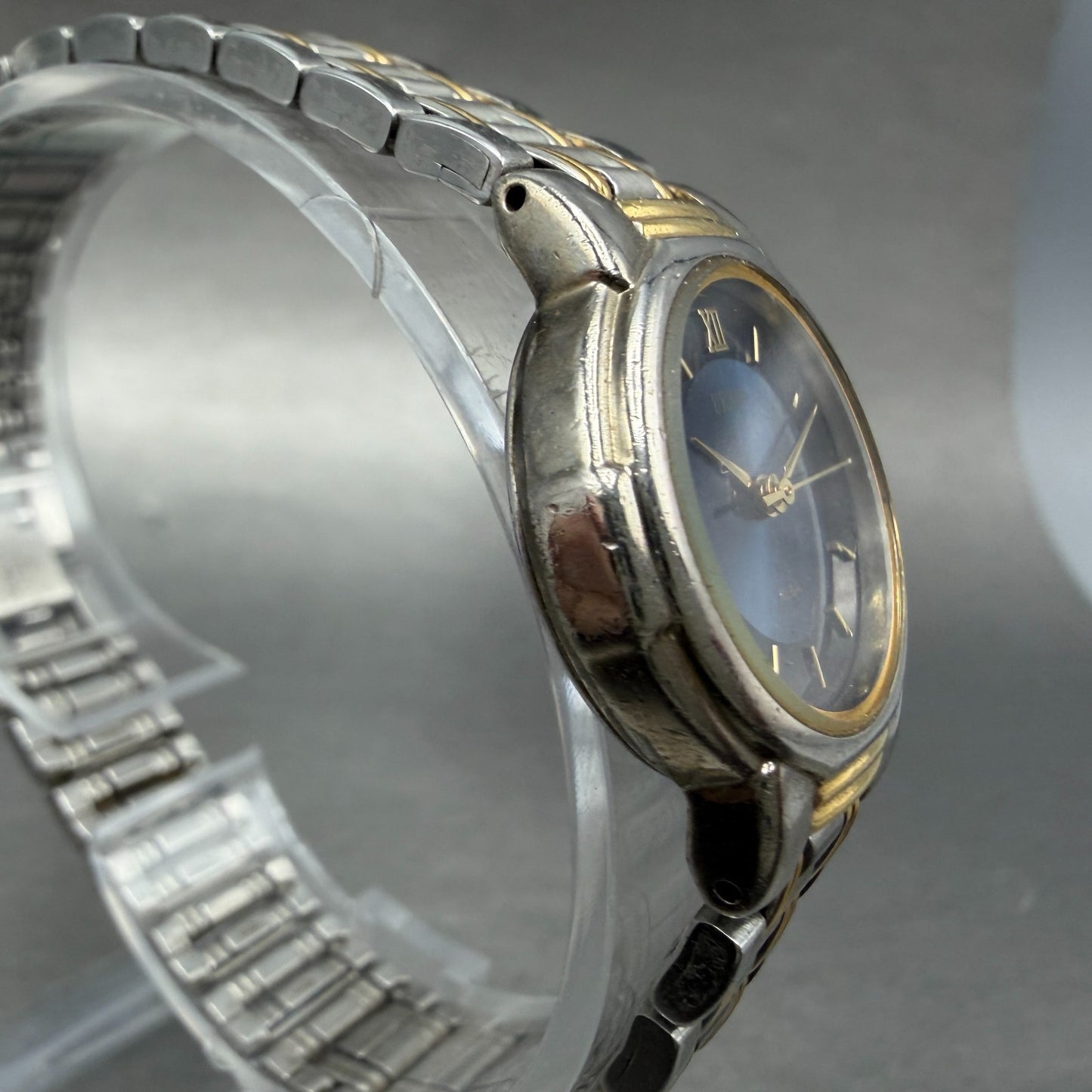 Seiko Alba Urban Watch Women 24mm Blue Dial Two Tone Round V701-1450 New Battery3