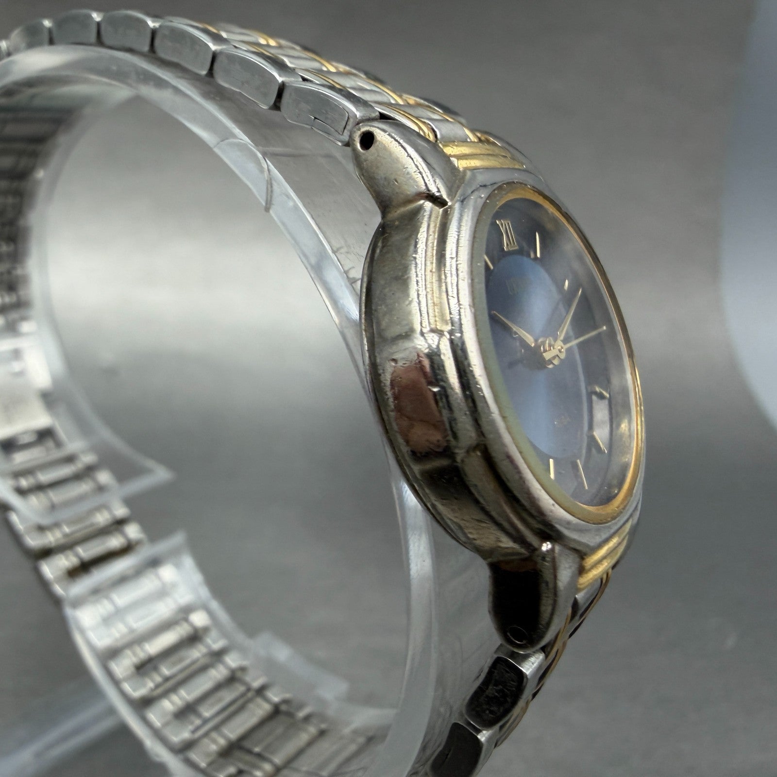 Seiko Alba Urban Watch Women 24mm Blue Dial Two Tone Round V701-1450 New Battery3