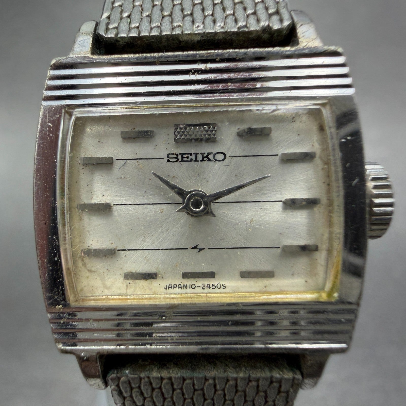 Seiko Watch Women 20mm Silver Dial Silver Tone Manual Rectangle 10-3700 Runs VTG1