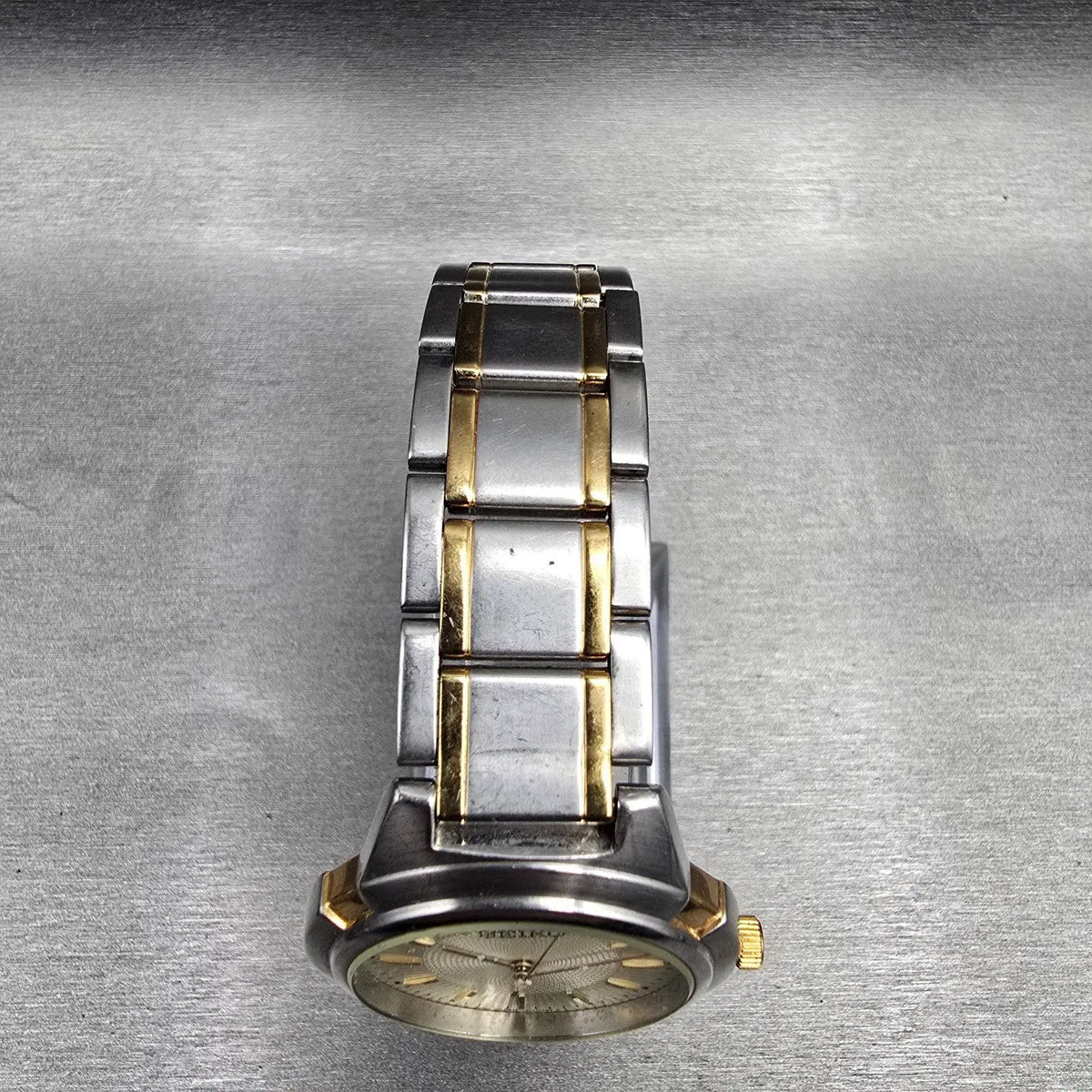 Seiko Watch Men 35mm Champagne Dial Two Tone Round V701-2K80 New Battery Vintage4