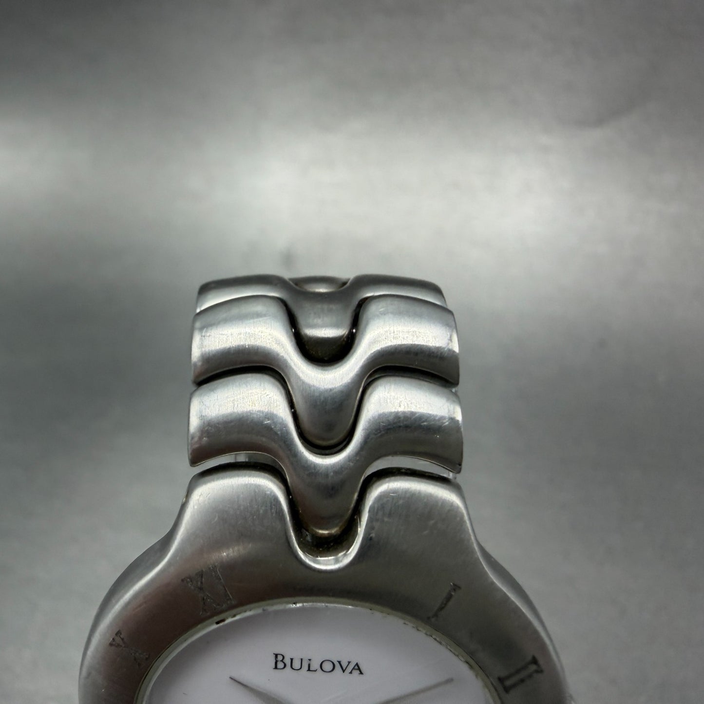 Bulova Watch Unisex 33mm White Dial Silver Tone Date Round 96B12 New Battery4