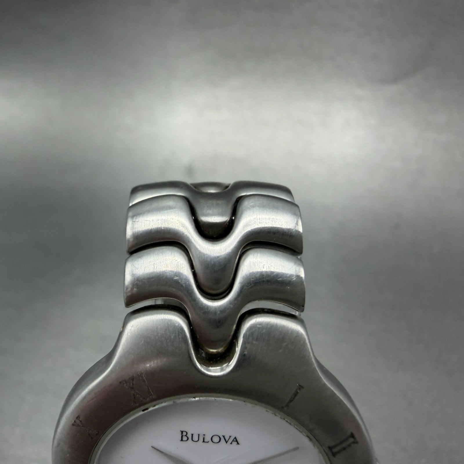 Bulova Watch Unisex 33mm White Dial Silver Tone Date Round 96B12 New Battery4