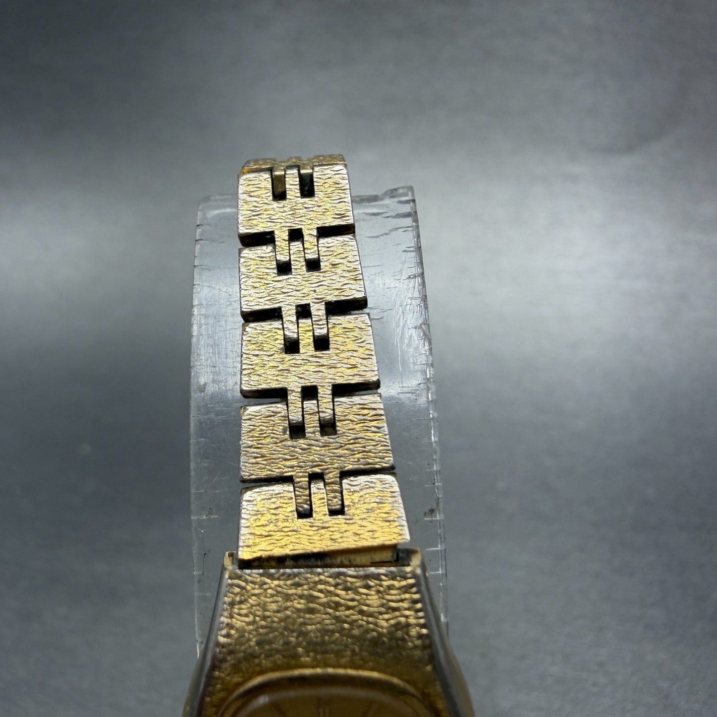 Seiko Watch Women 17mm Champagne Dial Gold Tone Rectangle 2Y00-5659 New Battery4