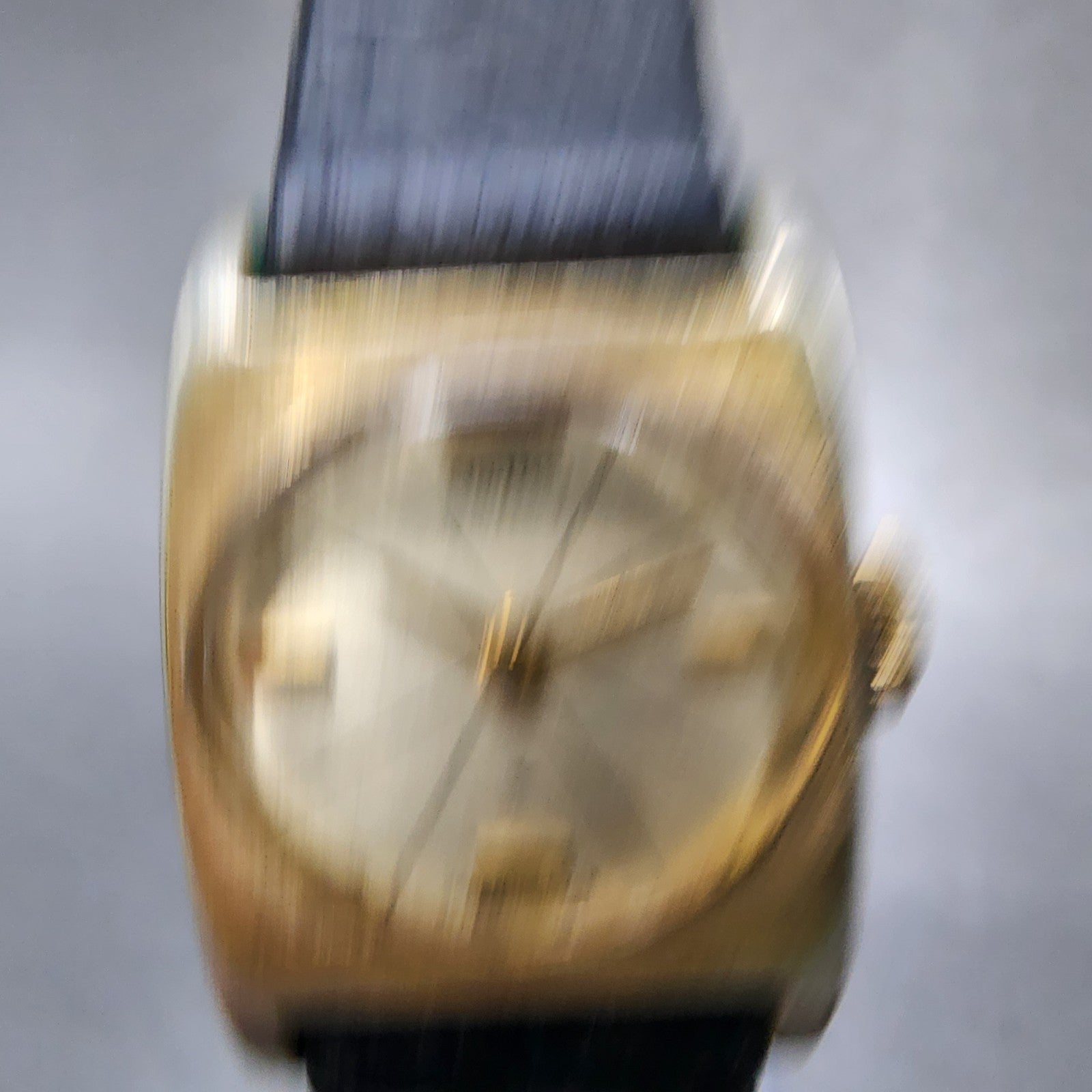 Seiko Tank Watch Women 19mm Champagne Dial Gold Tone Manual Rectagle 117009 Run1