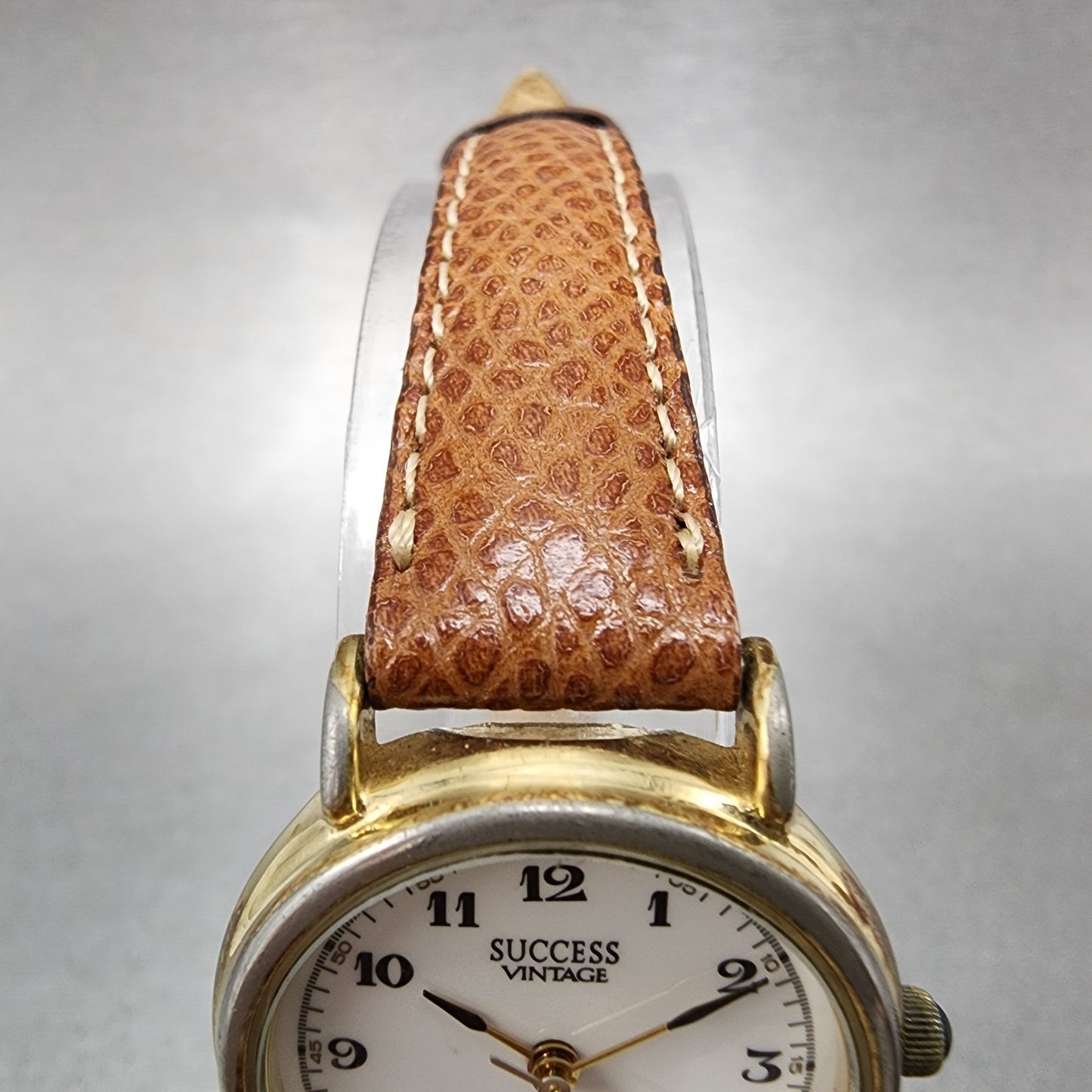 Seiko ALBA Watch Women 25mm White Dial Gold Tone Round V3066390 New Battery5