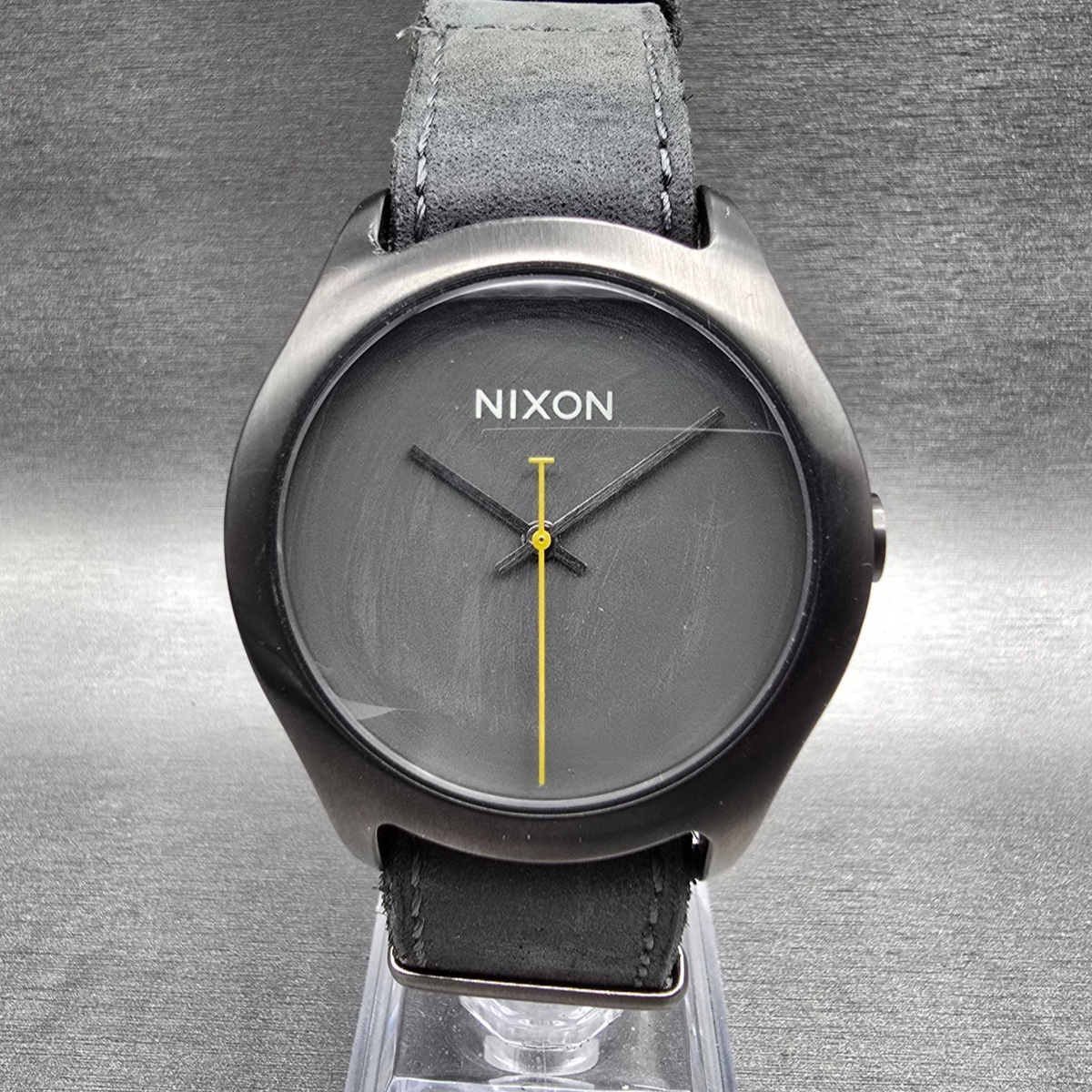 Nixon The Mod Watch Men 39mm Gray Dial Black Tone Round Leather Band New Battery0
