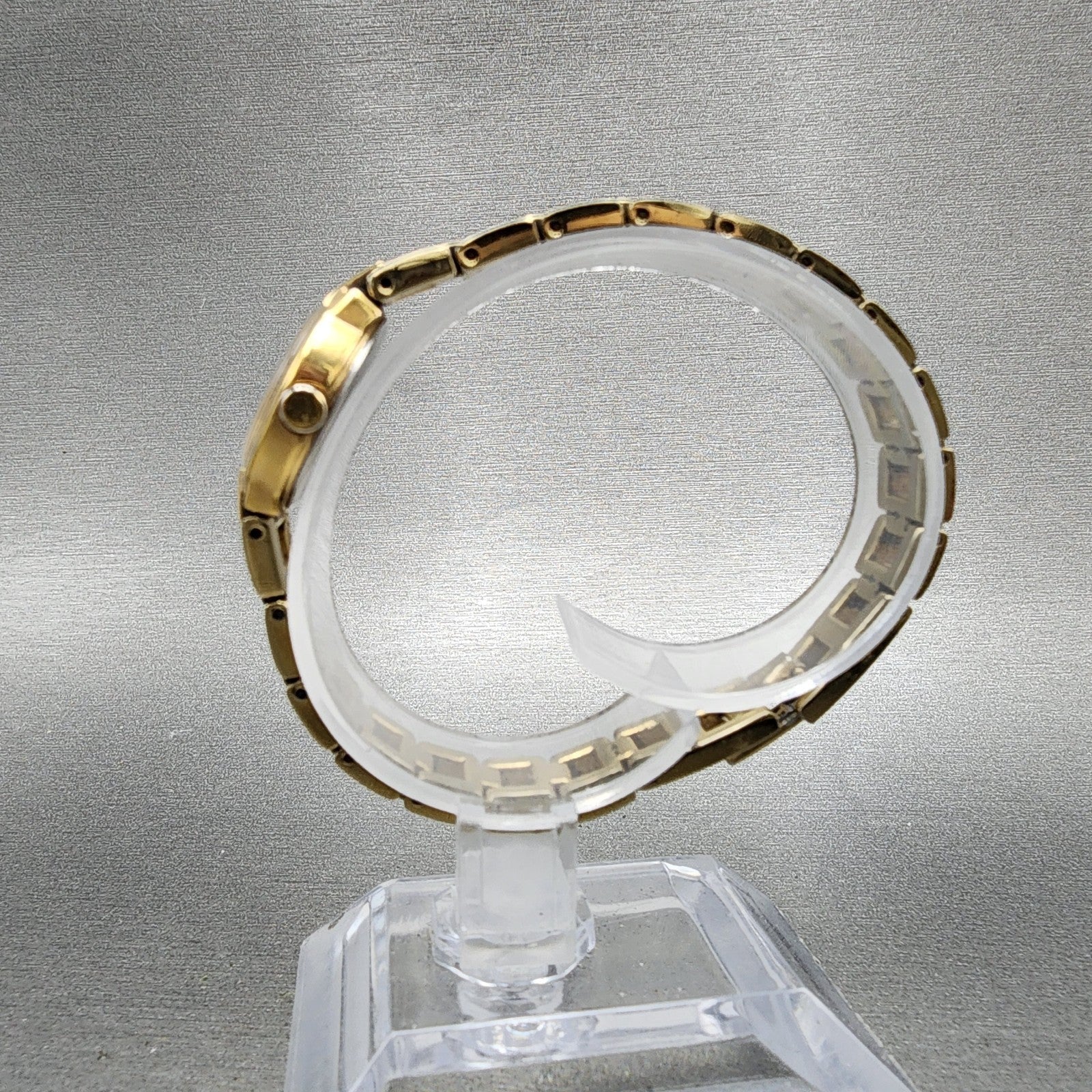 Seiko Watch Women 20mm White Dial Gold Tone Round 1N000GM0 New Battery6