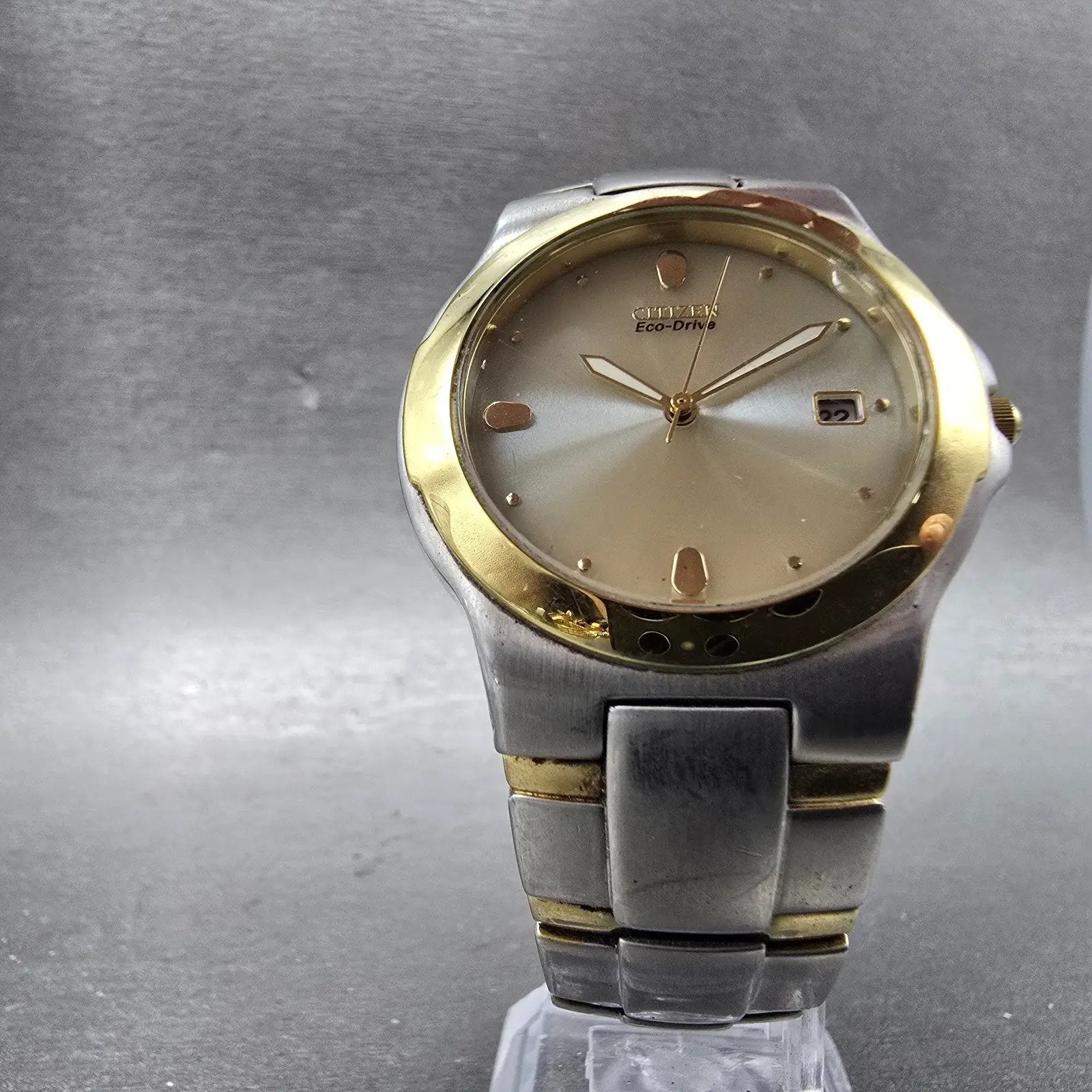 Citizen Eco-Drive Watch Men 36mm Champagne Dial Two Tone Date E111-K16768 Runs5
