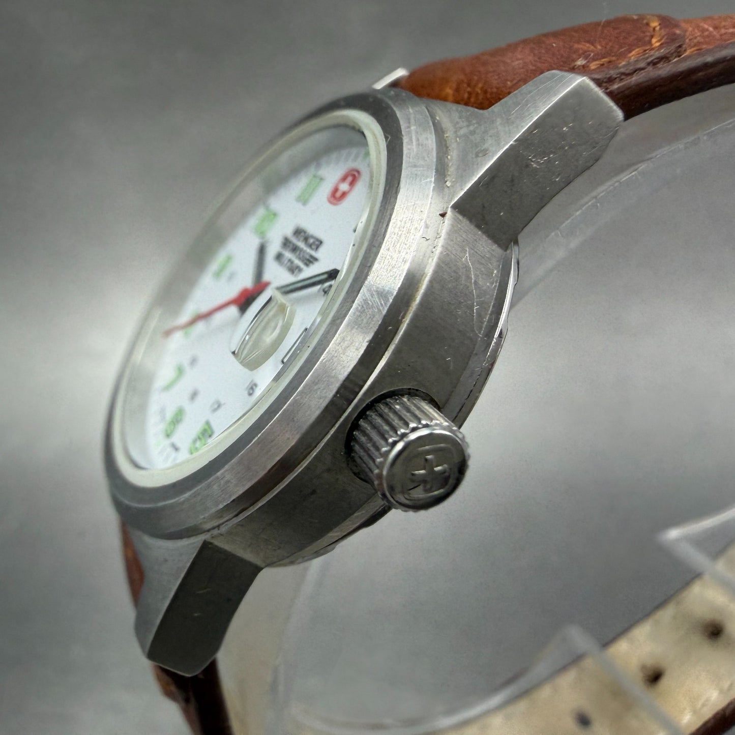 Wegner Swiss Military Watch Women 28mm White Dial Silver Tone Date 7292X New Bat2