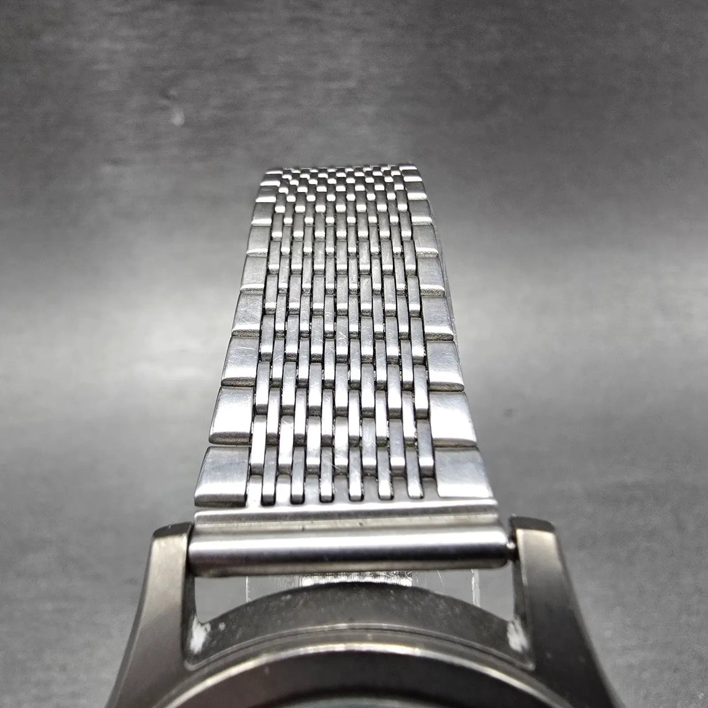 Citizen OXY Watch Men 35mm White Dial Titanium Date 5510-L11302 New Battery4