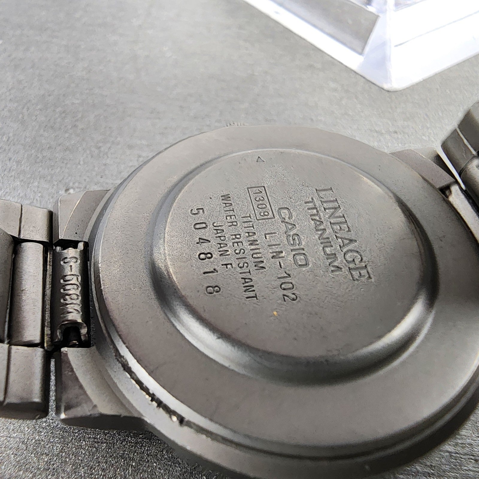 Casio Lineage Watch Men 35mm White Dial Titanium Illuminator LIN102 New Battery9